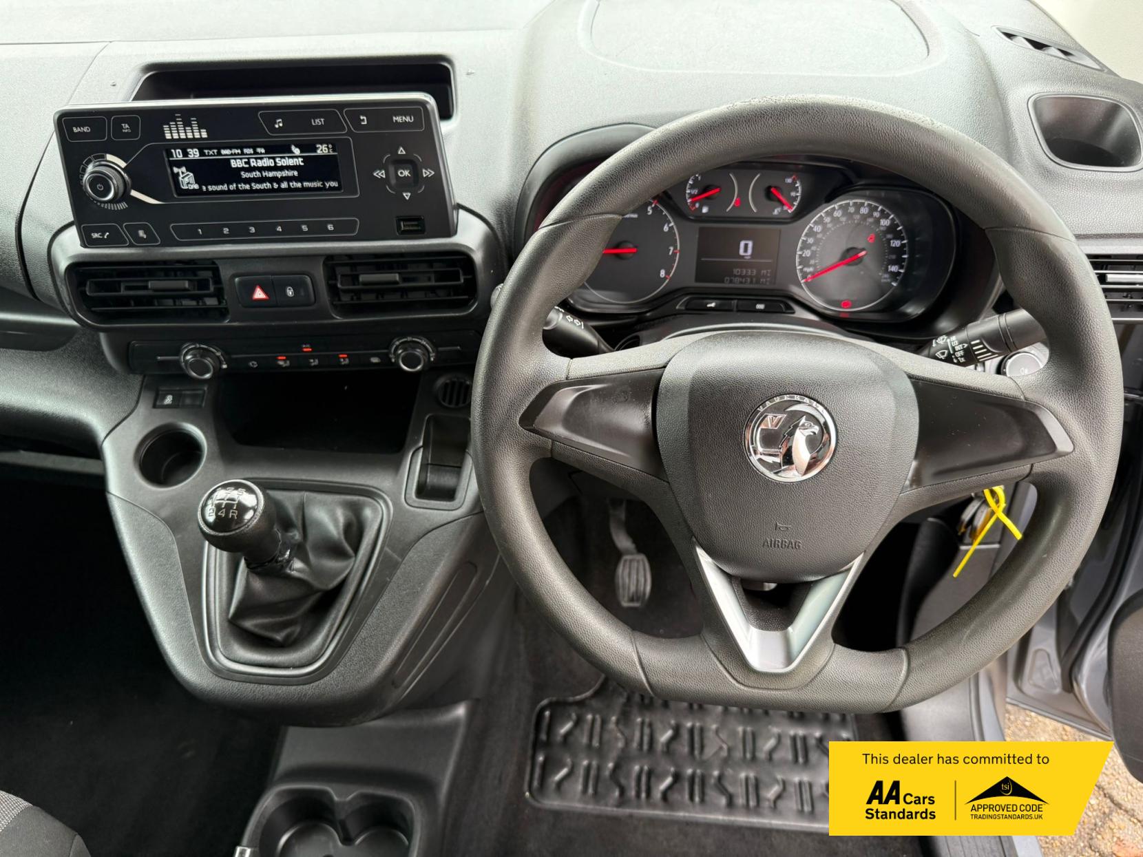 2021 Vauxhall Combo 1.5 Turbo D 2300 Edition Panel Van 4dr Diesel Manual L2 H1 Euro 6 (100 ps) - Thumbnail 12