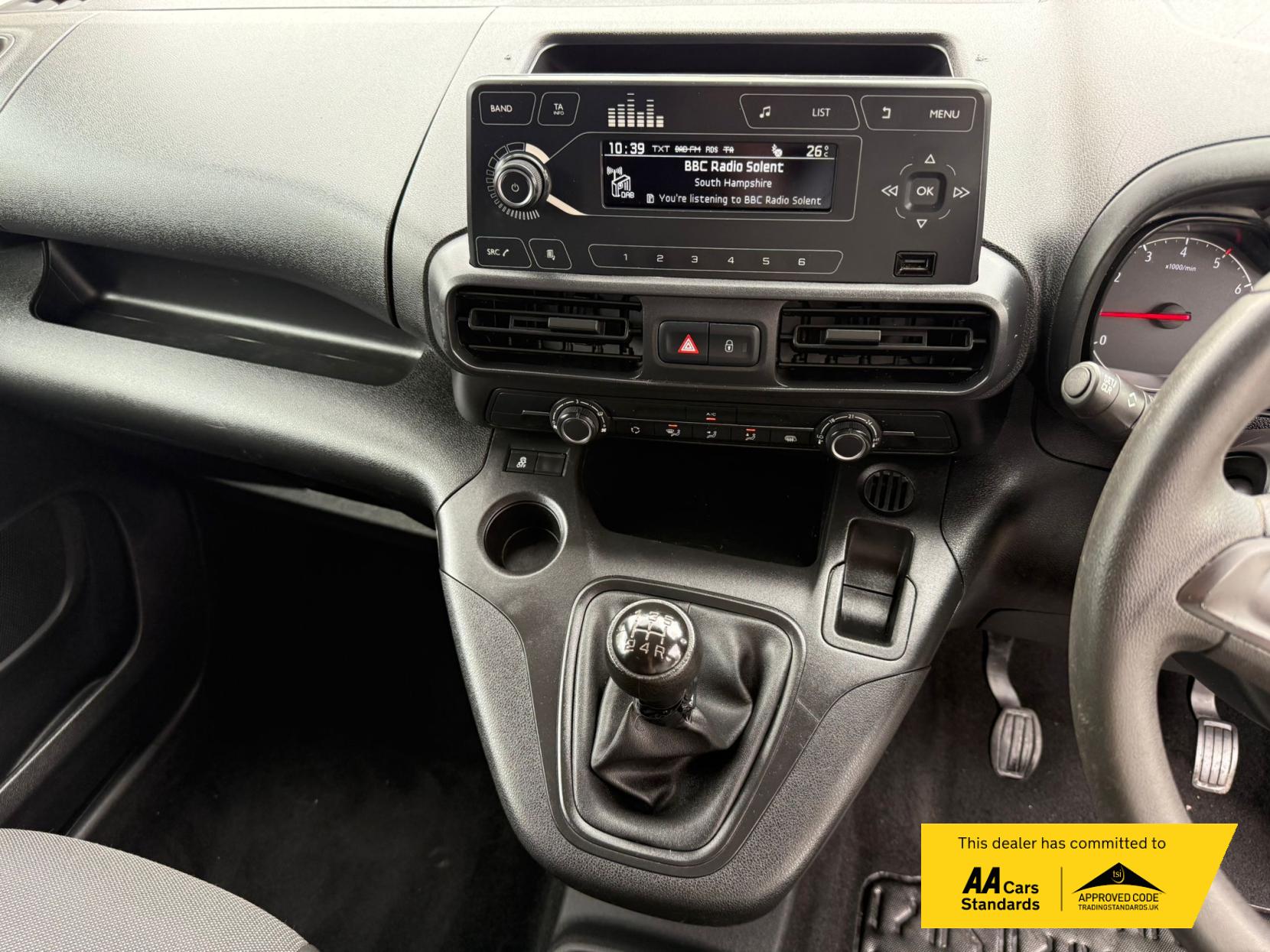 2021 Vauxhall Combo 1.5 Turbo D 2300 Edition Panel Van 4dr Diesel Manual L2 H1 Euro 6 (100 ps) - Thumbnail 13