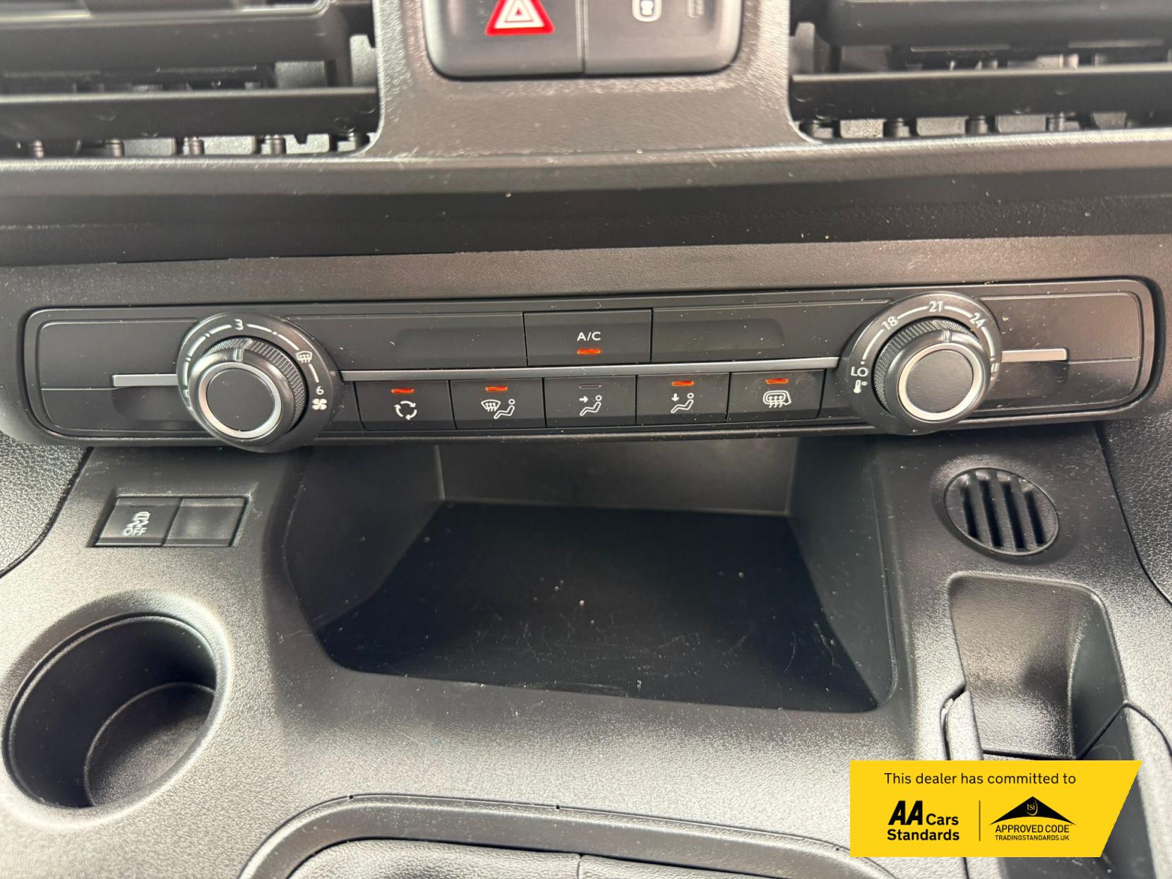 2021 Vauxhall Combo 1.5 Turbo D 2300 Edition Panel Van 4dr Diesel Manual L2 H1 Euro 6 (100 ps) - Thumbnail 17