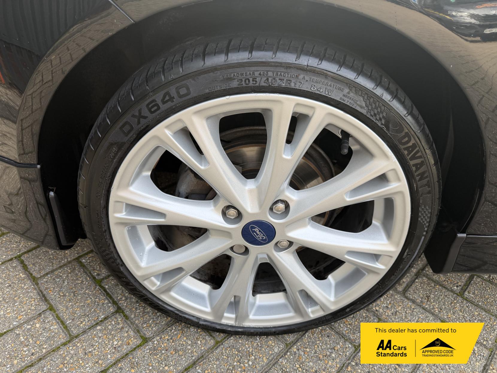 2017 Ford Fiesta Van 1.5 TDCi Sport Panel Van 3dr Diesel Manual (94 g/km, 93.7 bhp) - Thumbnail 38