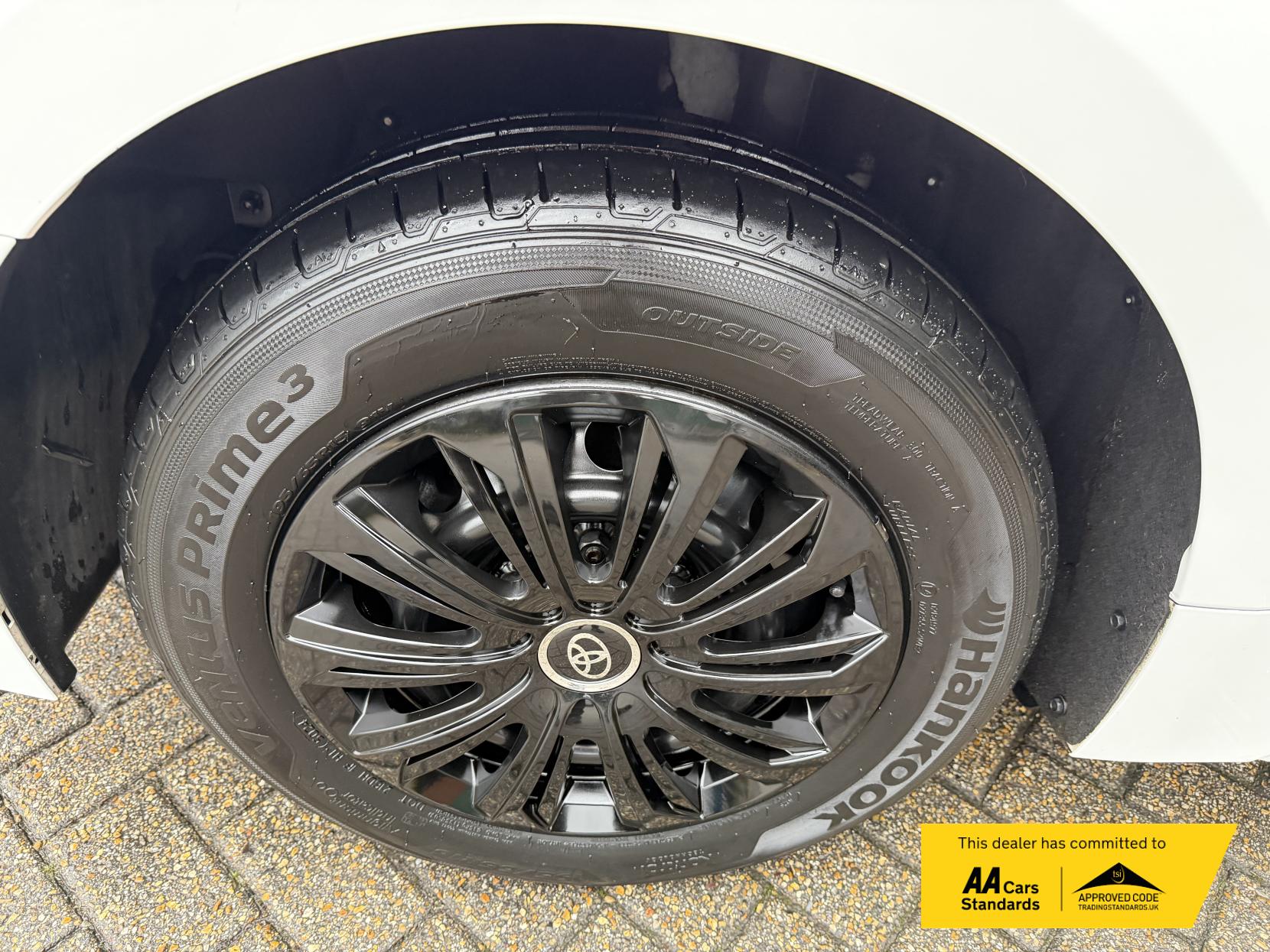 Toyota Corolla 1.8 VVT-h Car Derived Van 5dr Petrol Hybrid CVT Euro 6 (s/s) (140 ps)