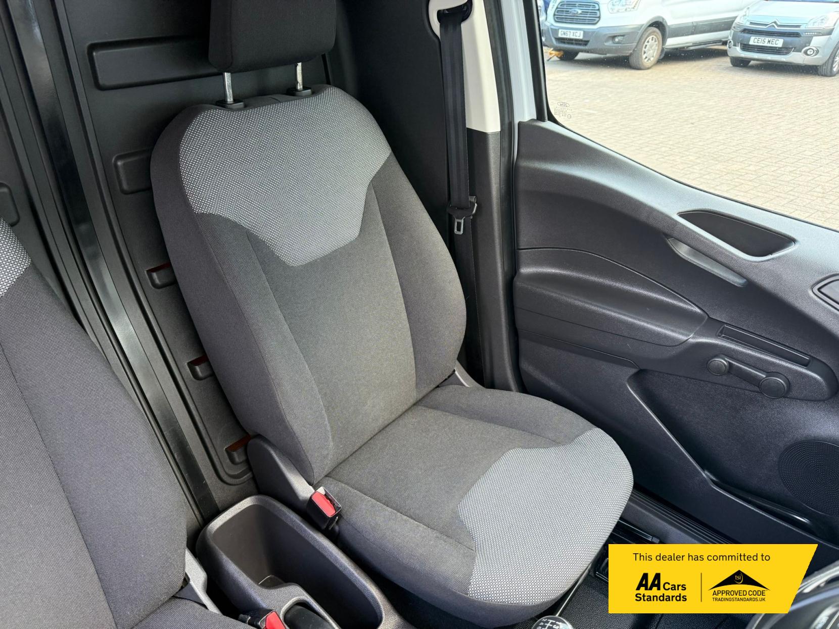 Ford Transit Courier 1.5 TDCi Panel Van 5dr Diesel Manual L1 Euro 6 (75 ps)