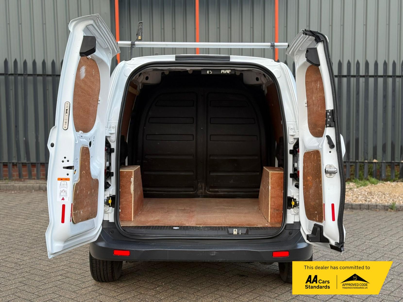 Ford Transit Courier 1.5 TDCi Panel Van 5dr Diesel Manual L1 Euro 6 (75 ps)