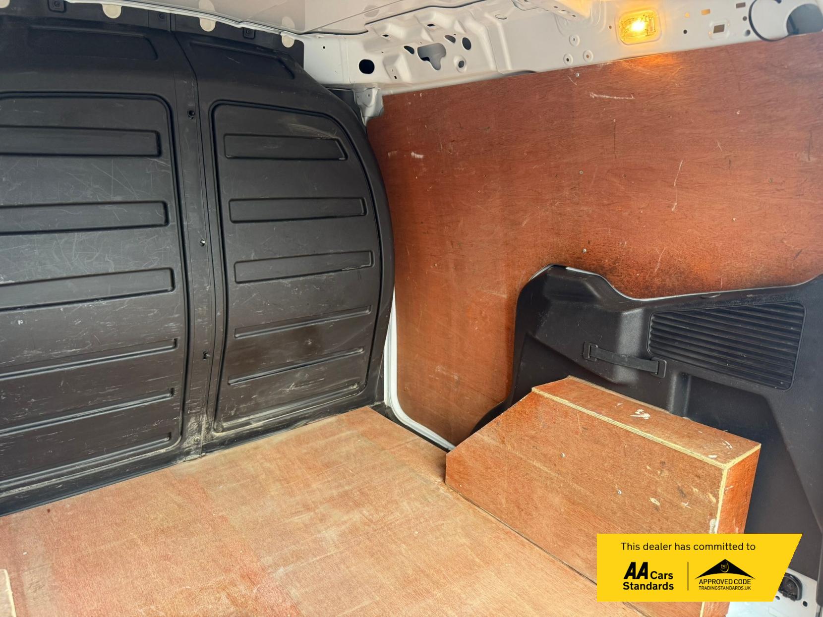 Ford Transit Courier 1.5 TDCi Panel Van 5dr Diesel Manual L1 Euro 6 (75 ps)