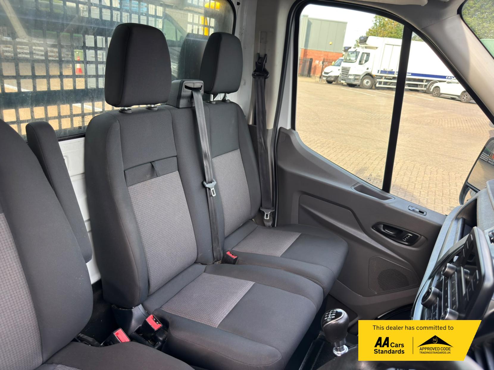 2023 Ford Transit - Thumbnail 40