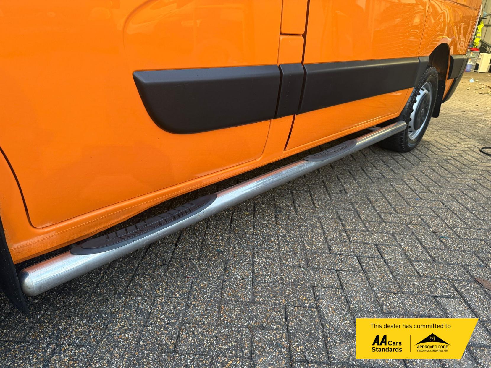 Nissan NV400 2.3 dCi 33 Tekna Panel Van 5dr Diesel Manual FWD L1 H1 Euro 6 (135 ps)