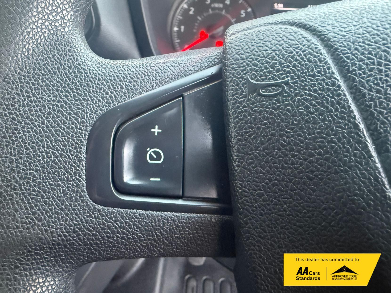 Nissan NV400 2.3 dCi 33 Tekna Panel Van 5dr Diesel Manual FWD L1 H1 Euro 6 (135 ps)