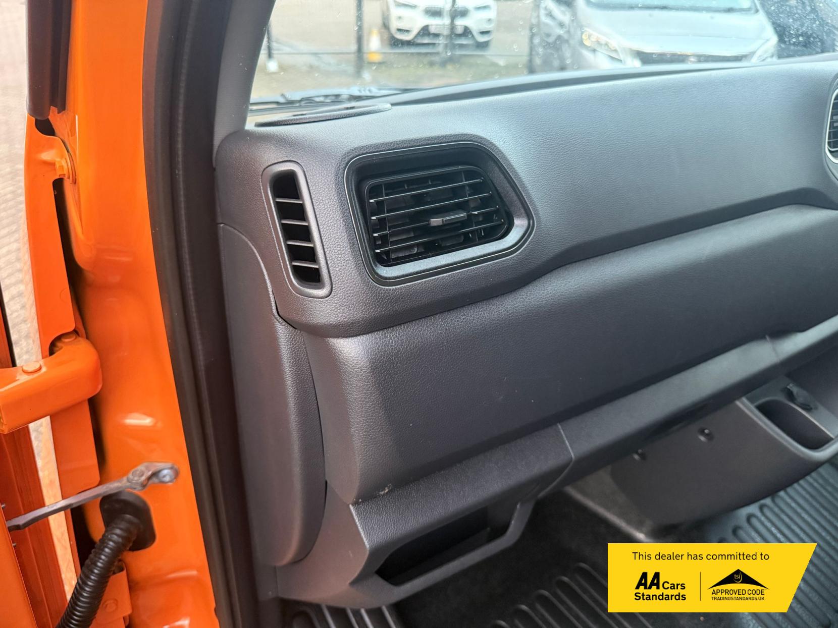 Nissan NV400 2.3 dCi 33 Tekna Panel Van 5dr Diesel Manual FWD L1 H1 Euro 6 (135 ps)