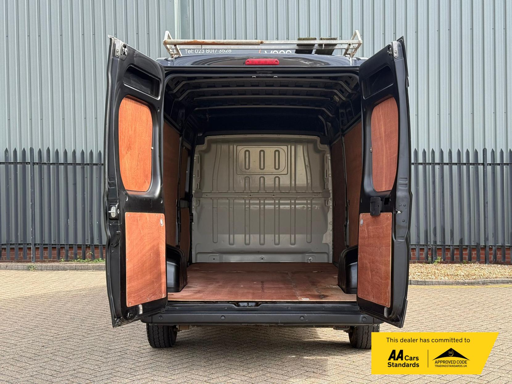 2020 Citroen Relay 2.2 BlueHDi 35 Enterprise Panel Van 5dr Diesel Manual L3 High Roof Euro 6 (s/s) (140 ps) - Thumbnail 11
