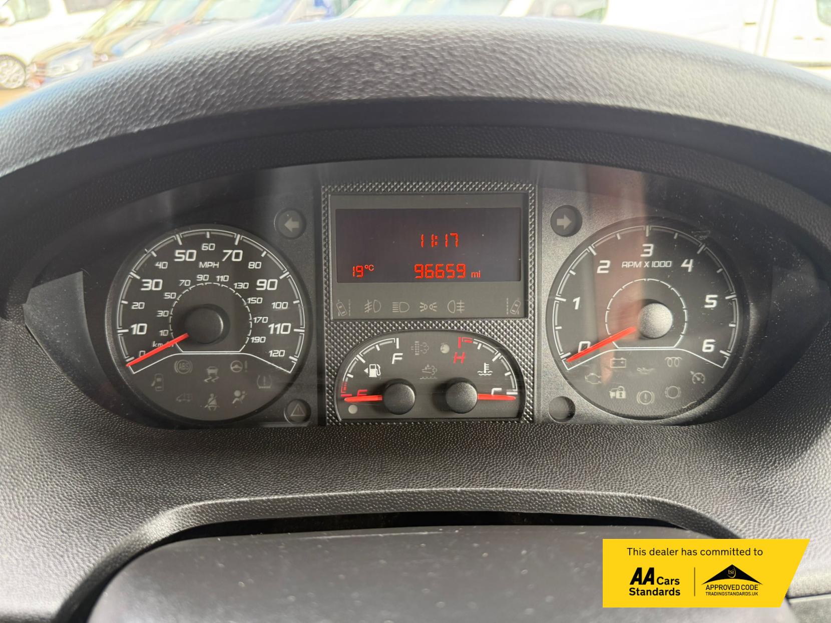 2020 Citroen Relay 2.2 BlueHDi 35 Enterprise Panel Van 5dr Diesel Manual L3 High Roof Euro 6 (s/s) (140 ps) - Thumbnail 38