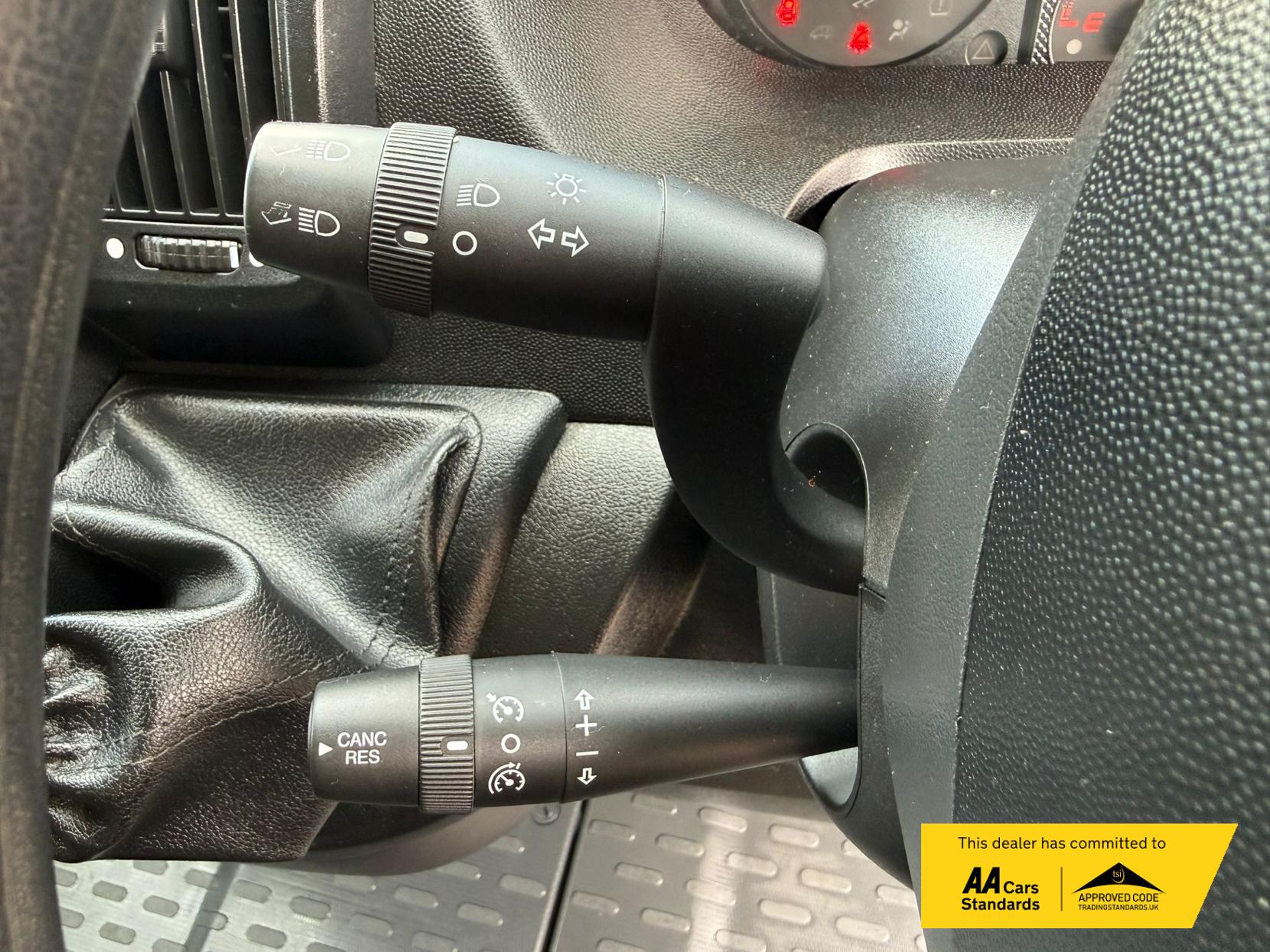 2020 Citroen Relay 2.2 BlueHDi 35 Enterprise Panel Van 5dr Diesel Manual L3 High Roof Euro 6 (s/s) (140 ps) - Thumbnail 35