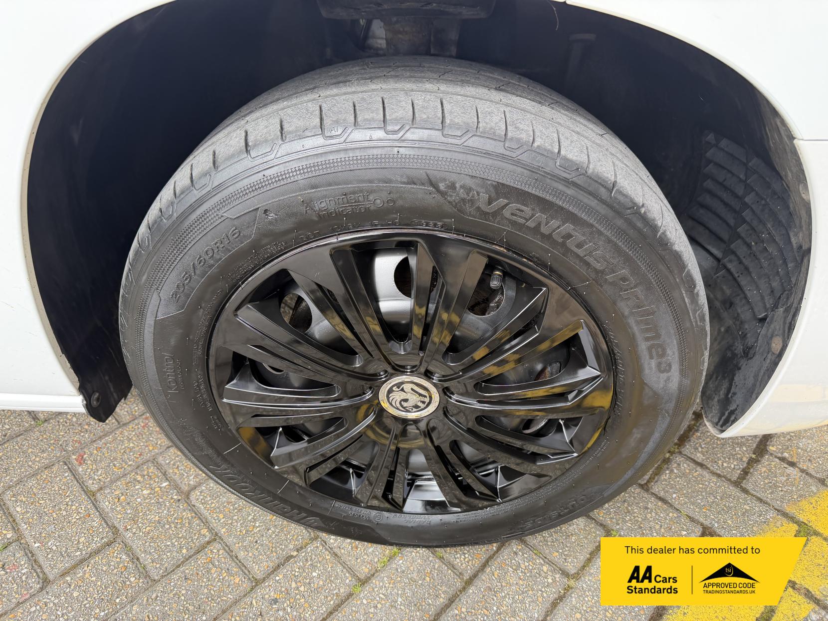 Vauxhall Combo 1.5 Turbo D 2300 Sportive Panel Van 4dr Diesel Manual L2 H1 Euro 6 (100 ps)