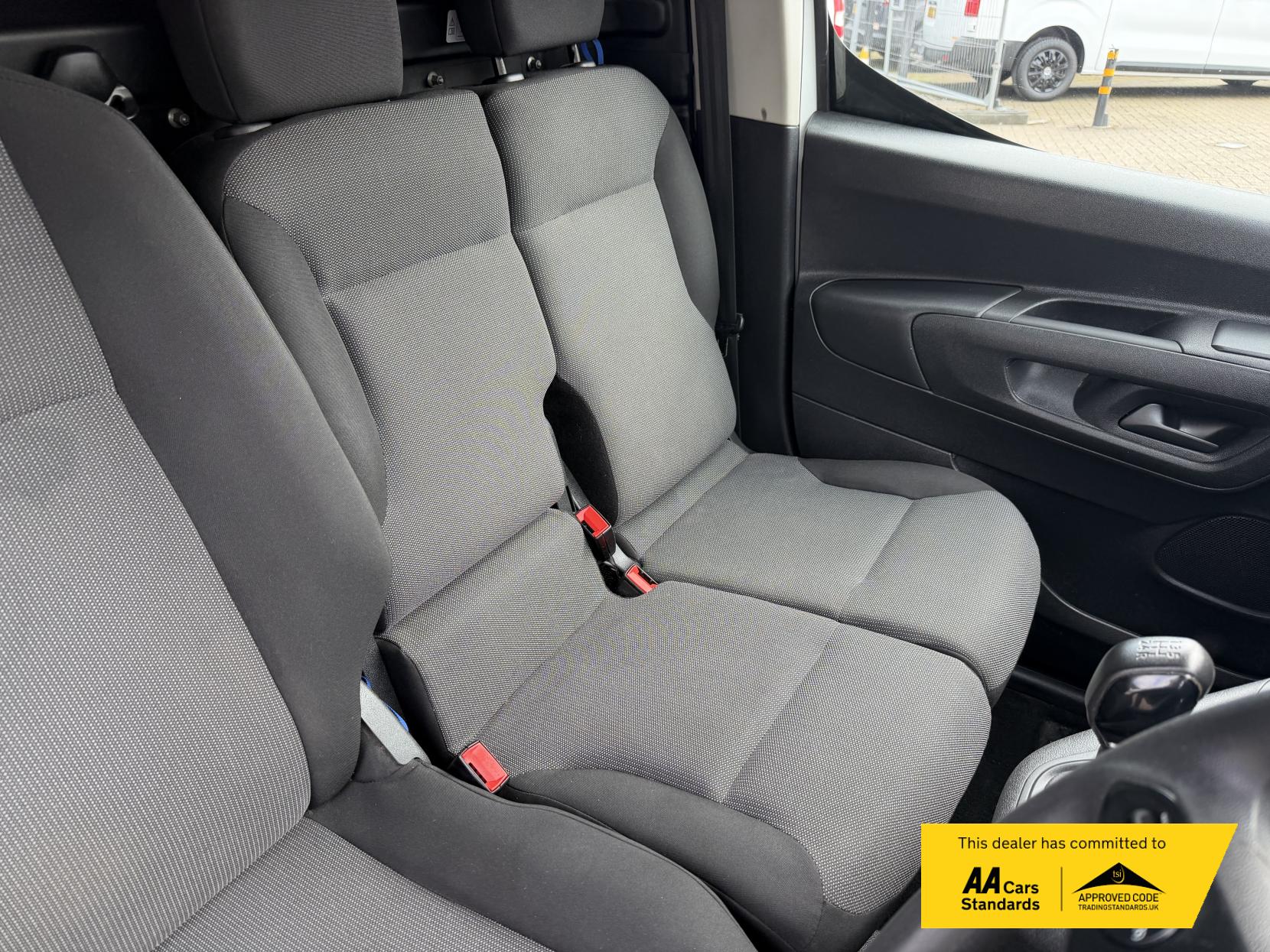 Vauxhall Combo 1.5 Turbo D 2300 Sportive Panel Van 4dr Diesel Manual L2 H1 Euro 6 (100 ps)