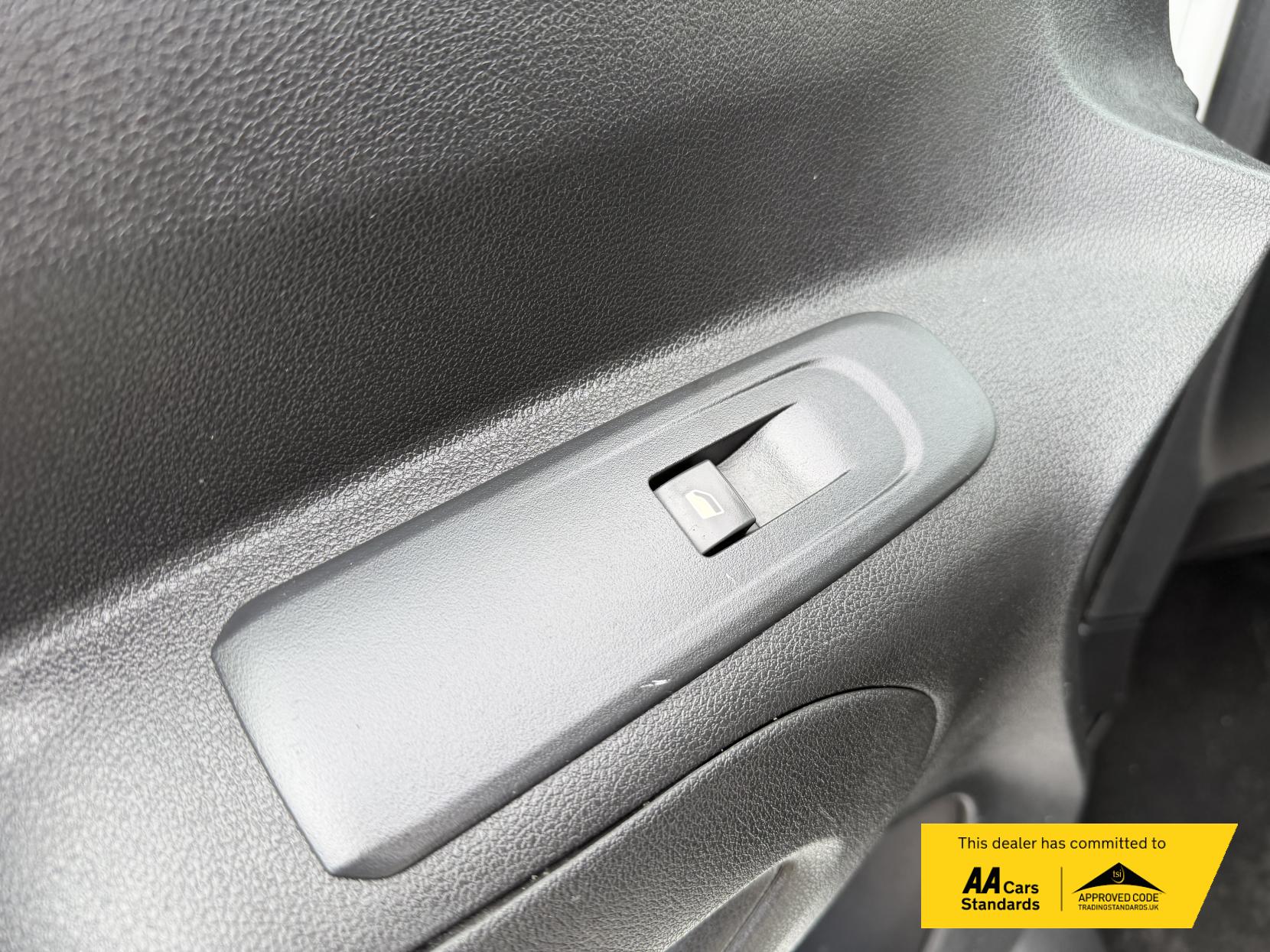 Vauxhall Combo 1.5 Turbo D 2300 Sportive Panel Van 4dr Diesel Manual L2 H1 Euro 6 (100 ps)