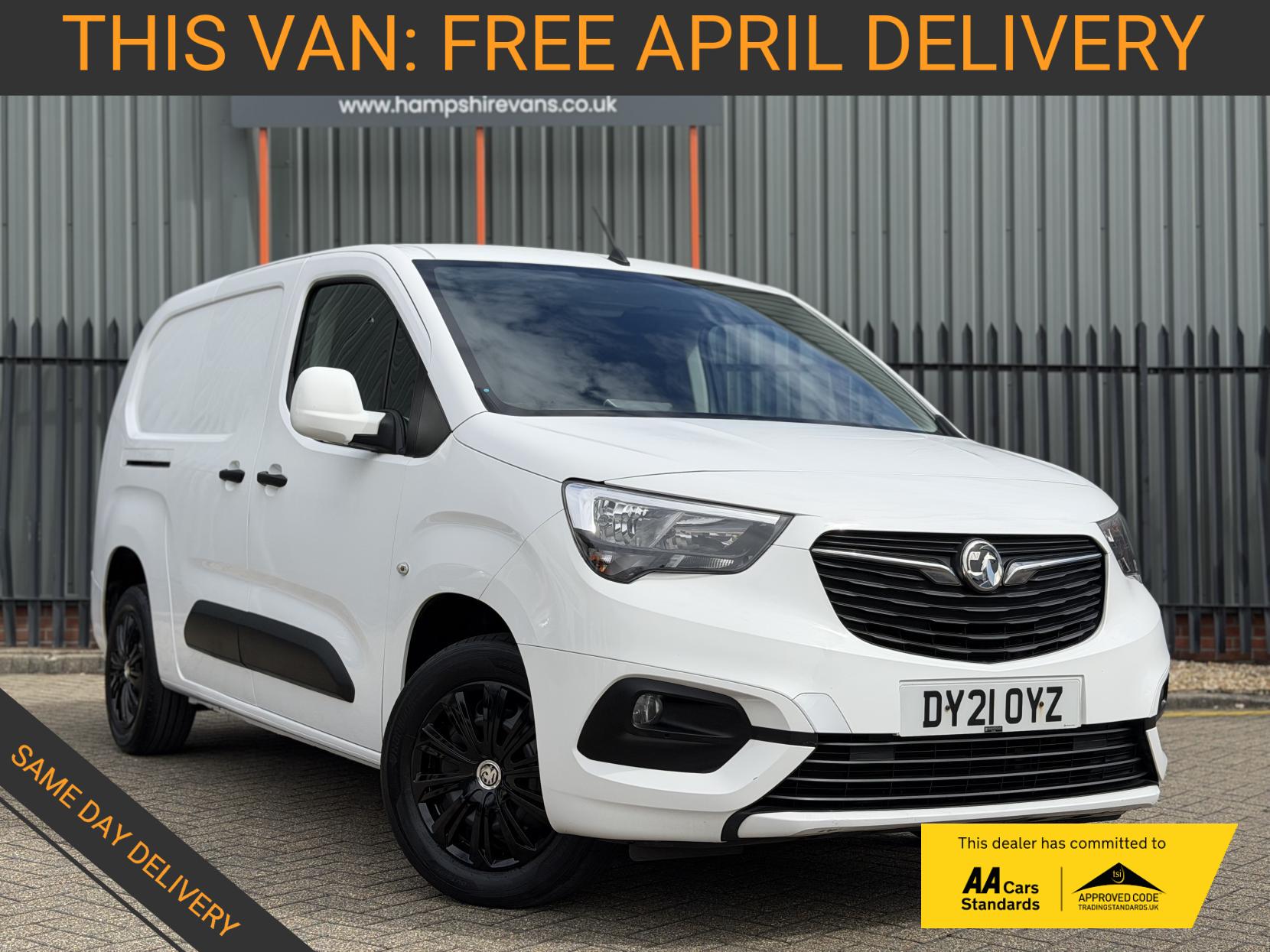 Vauxhall Combo 1.5 Turbo D 2300 Sportive Panel Van 4dr Diesel Manual L2 H1 Euro 6 (100 ps)