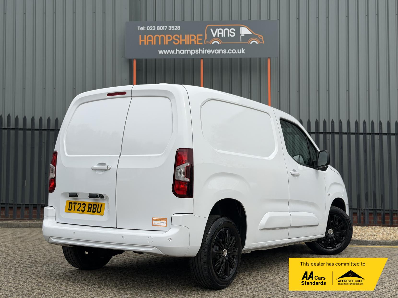 Vauxhall Combo 1.5 Turbo D 2300 Pro Panel Van 5dr Diesel Manual L1 H1 Euro 6 (s/s) (100 ps)