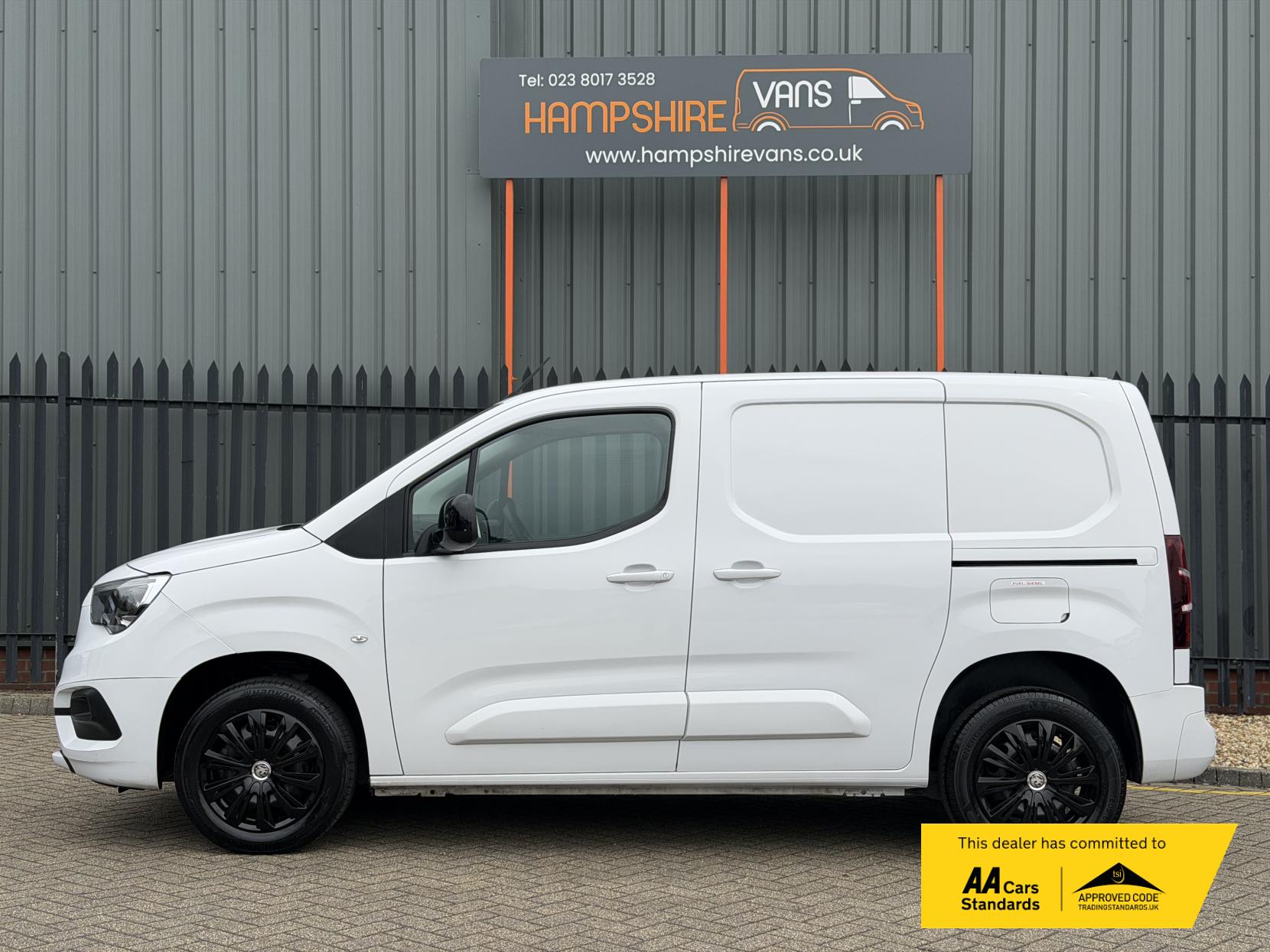 Vauxhall Combo 1.5 Turbo D 2300 Pro Panel Van 5dr Diesel Manual L1 H1 Euro 6 (s/s) (100 ps)