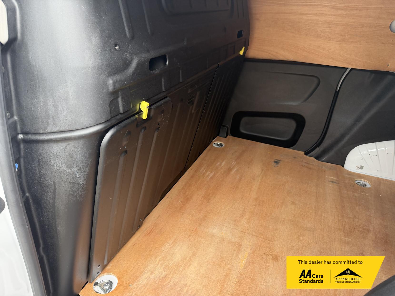 Vauxhall Combo 1.5 Turbo D 2300 Pro Panel Van 5dr Diesel Manual L1 H1 Euro 6 (s/s) (100 ps)