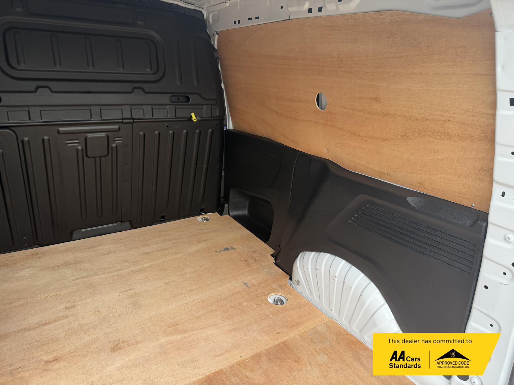 Vauxhall Combo 1.5 Turbo D 2300 Pro Panel Van 5dr Diesel Manual L1 H1 Euro 6 (s/s) (100 ps)