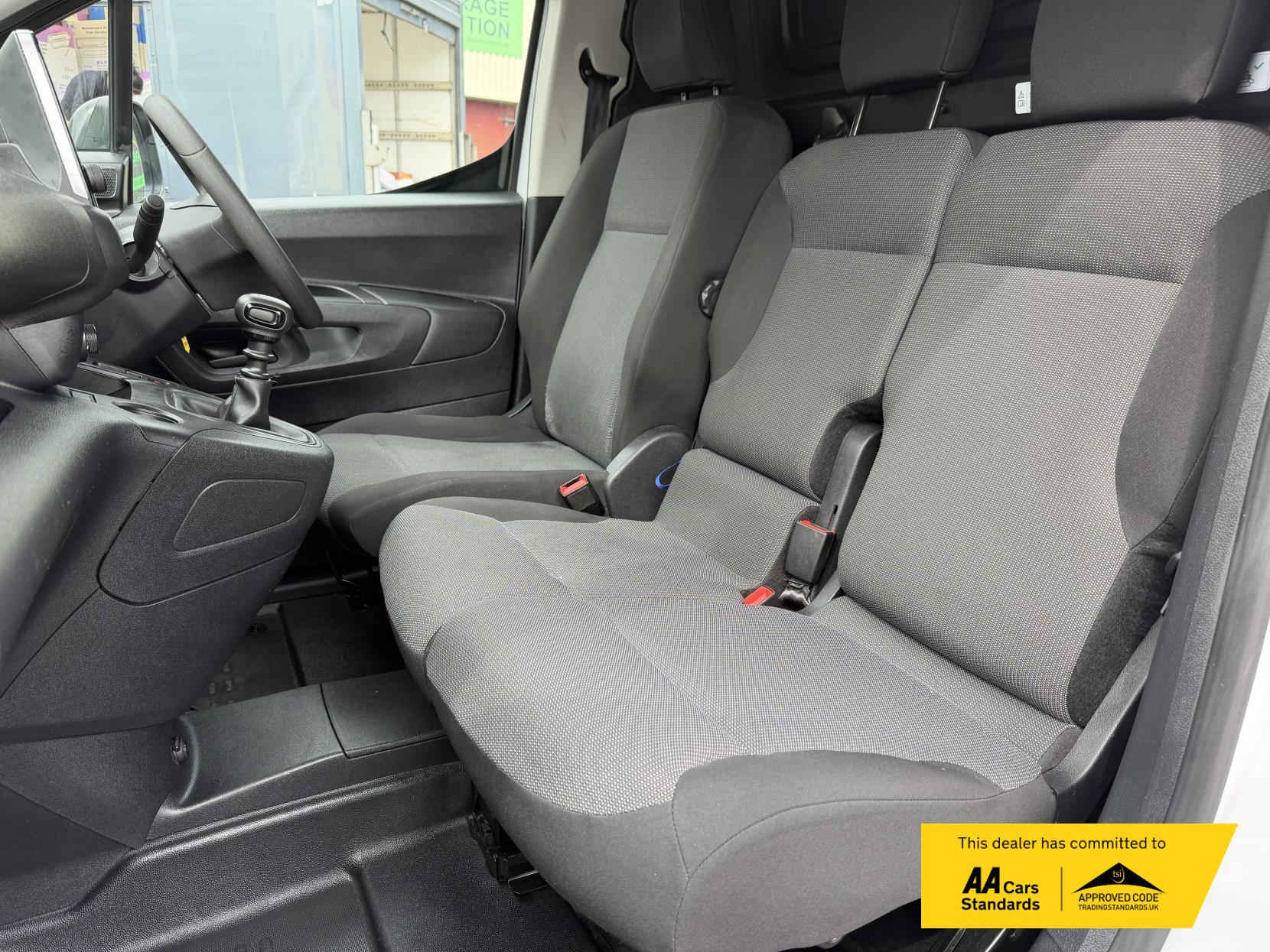 Vauxhall Combo 1.5 Turbo D 2300 Pro Panel Van 5dr Diesel Manual L1 H1 Euro 6 (s/s) (100 ps)