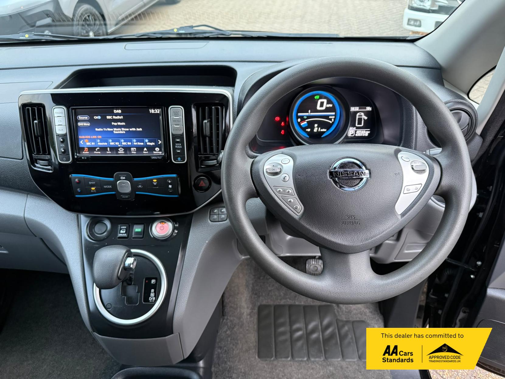 2021 Nissan e-NV200 40kWh Tekna Panel Van 5dr Electric Auto SWB (Quick Charge) (109 ps) - Thumbnail 34