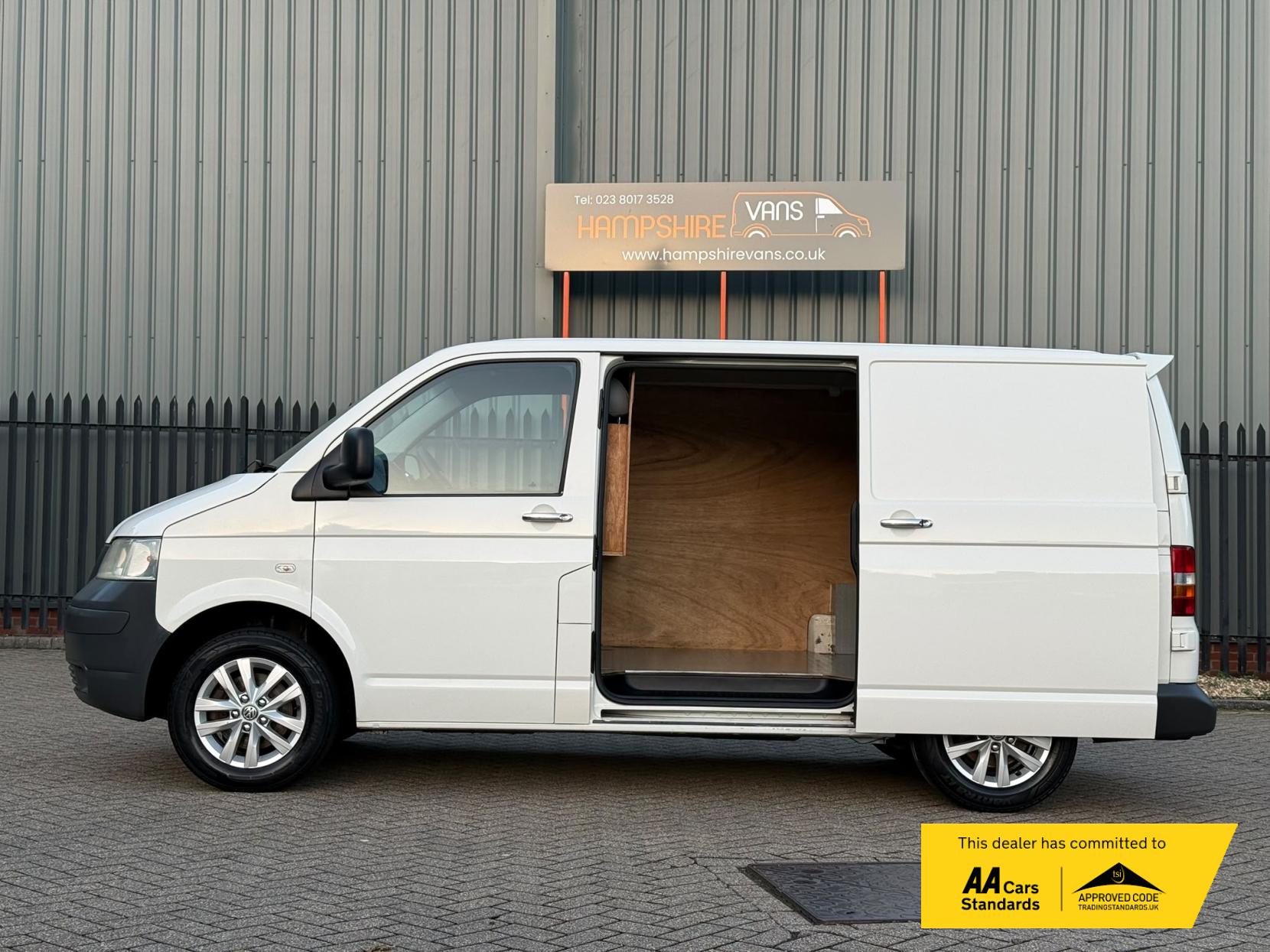 2005 Volkswagen Transporter 1.9 TDI PD T28 Panel Van 4dr Diesel Manual L1 H1 (211 g/km, 83 bhp) - Thumbnail 7