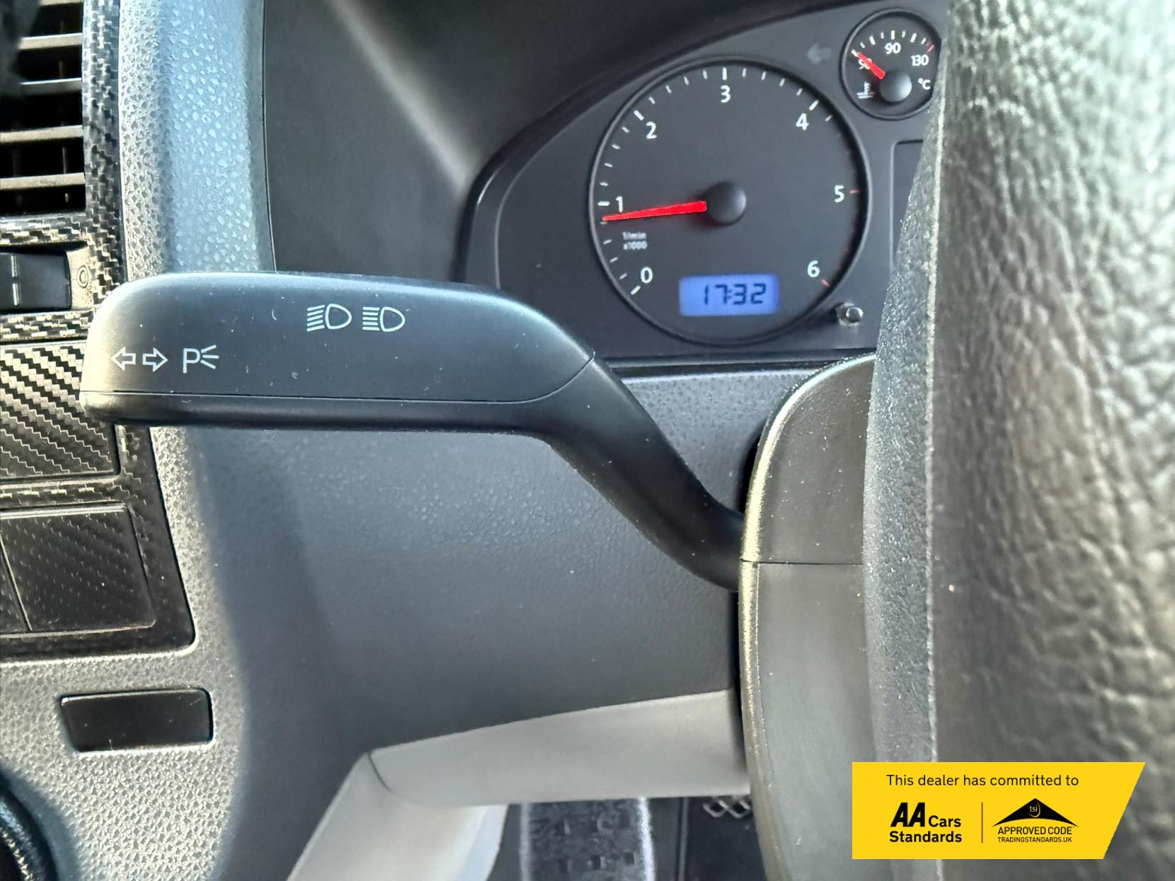 2005 Volkswagen Transporter 1.9 TDI PD T28 Panel Van 4dr Diesel Manual L1 H1 (211 g/km, 83 bhp) - Thumbnail 32
