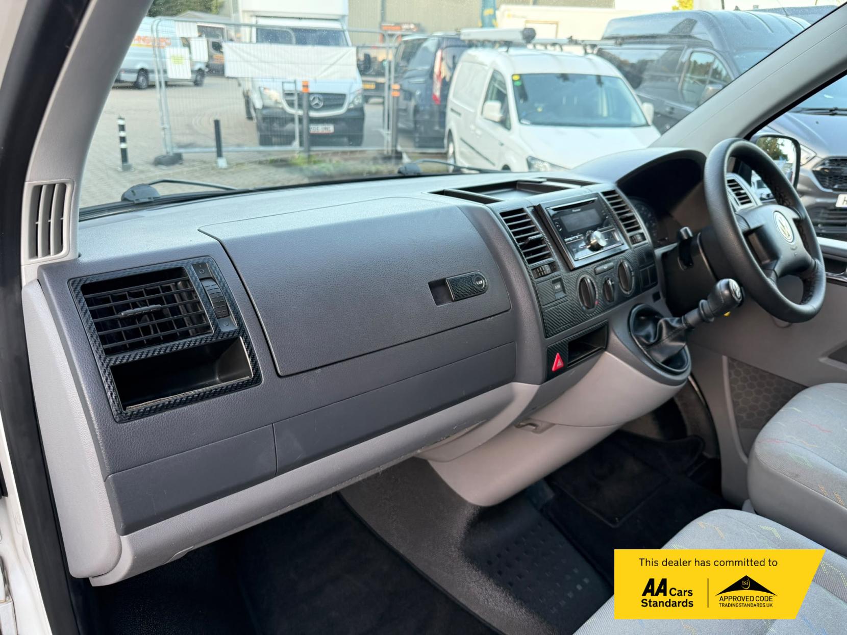 2005 Volkswagen Transporter 1.9 TDI PD T28 Panel Van 4dr Diesel Manual L1 H1 (211 g/km, 83 bhp) - Thumbnail 22
