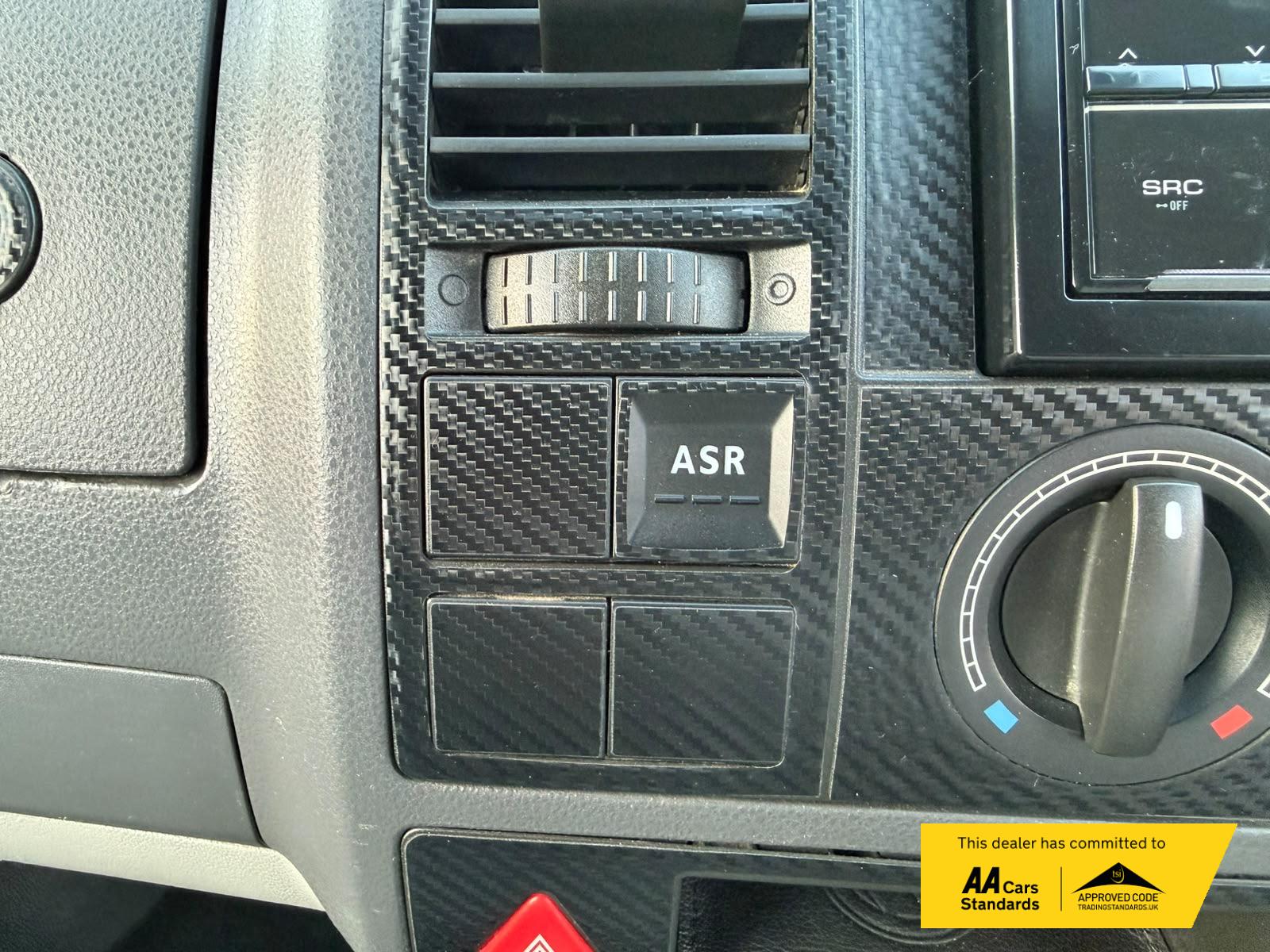 2005 Volkswagen Transporter 1.9 TDI PD T28 Panel Van 4dr Diesel Manual L1 H1 (211 g/km, 83 bhp) - Thumbnail 30