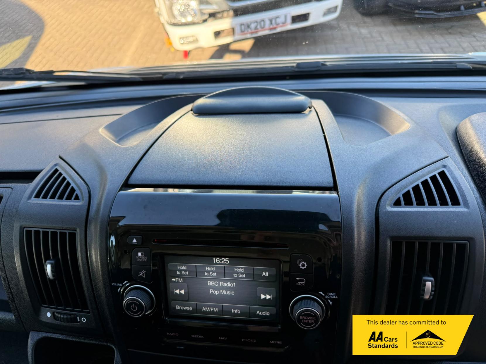 2019 Peugeot Boxer 2.0 BlueHDi 335 Built for Business Low Floor Luton 4dr Diesel Manual L3 Euro 6 (160 ps) - Thumbnail 71