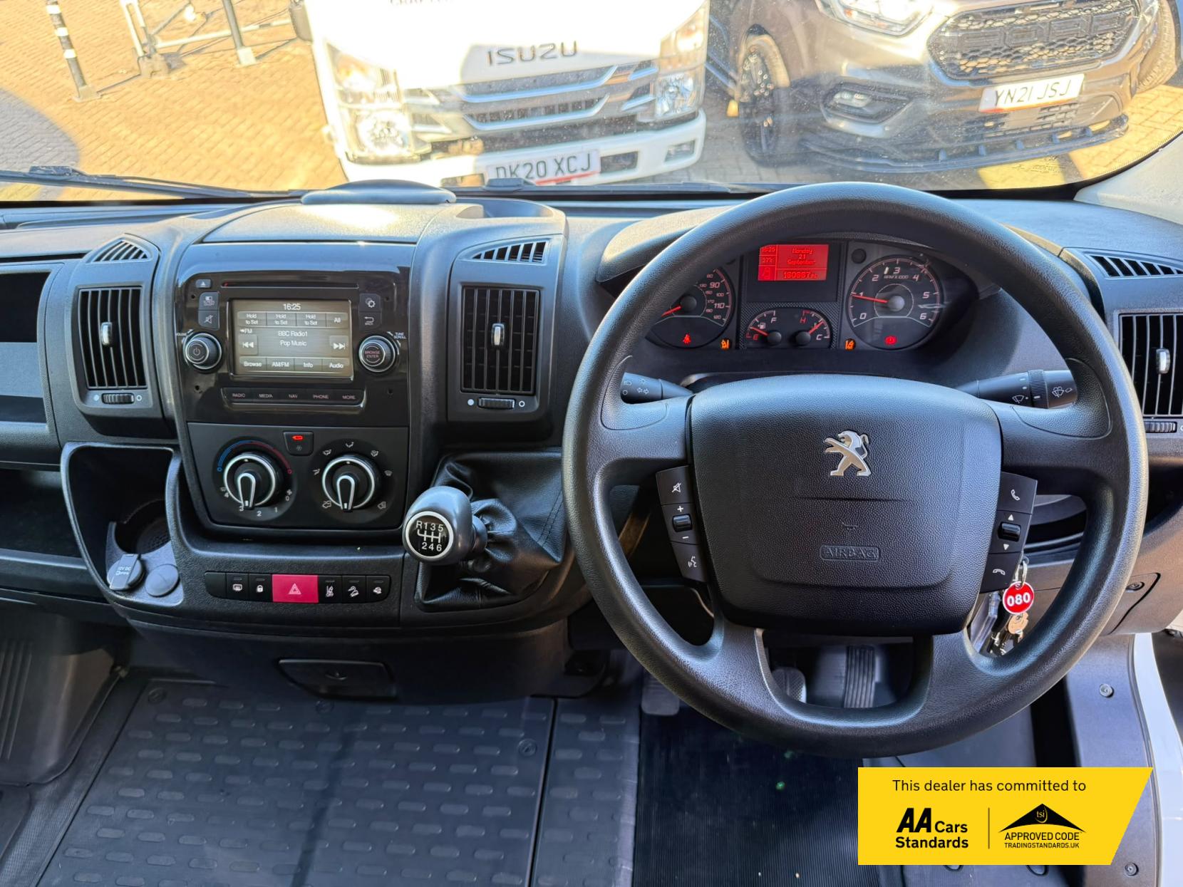 2019 Peugeot Boxer 2.0 BlueHDi 335 Built for Business Low Floor Luton 4dr Diesel Manual L3 Euro 6 (160 ps) - Thumbnail 76