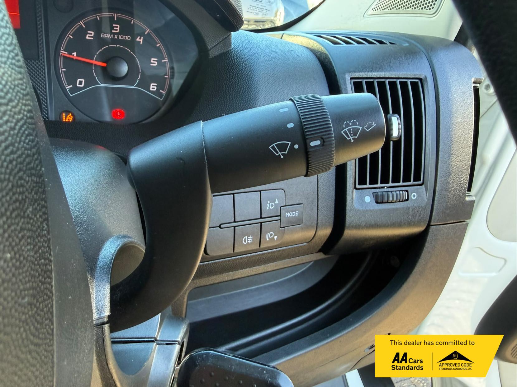 2019 Peugeot Boxer 2.0 BlueHDi 335 Built for Business Low Floor Luton 4dr Diesel Manual L3 Euro 6 (160 ps) - Thumbnail 82