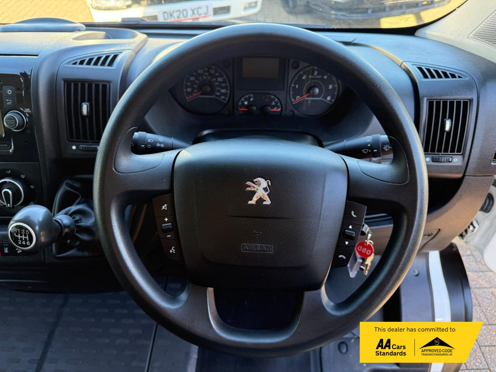 2019 Peugeot Boxer 2.0 BlueHDi 335 Built for Business Low Floor Luton 4dr Diesel Manual L3 Euro 6 (160 ps) - Thumbnail 79