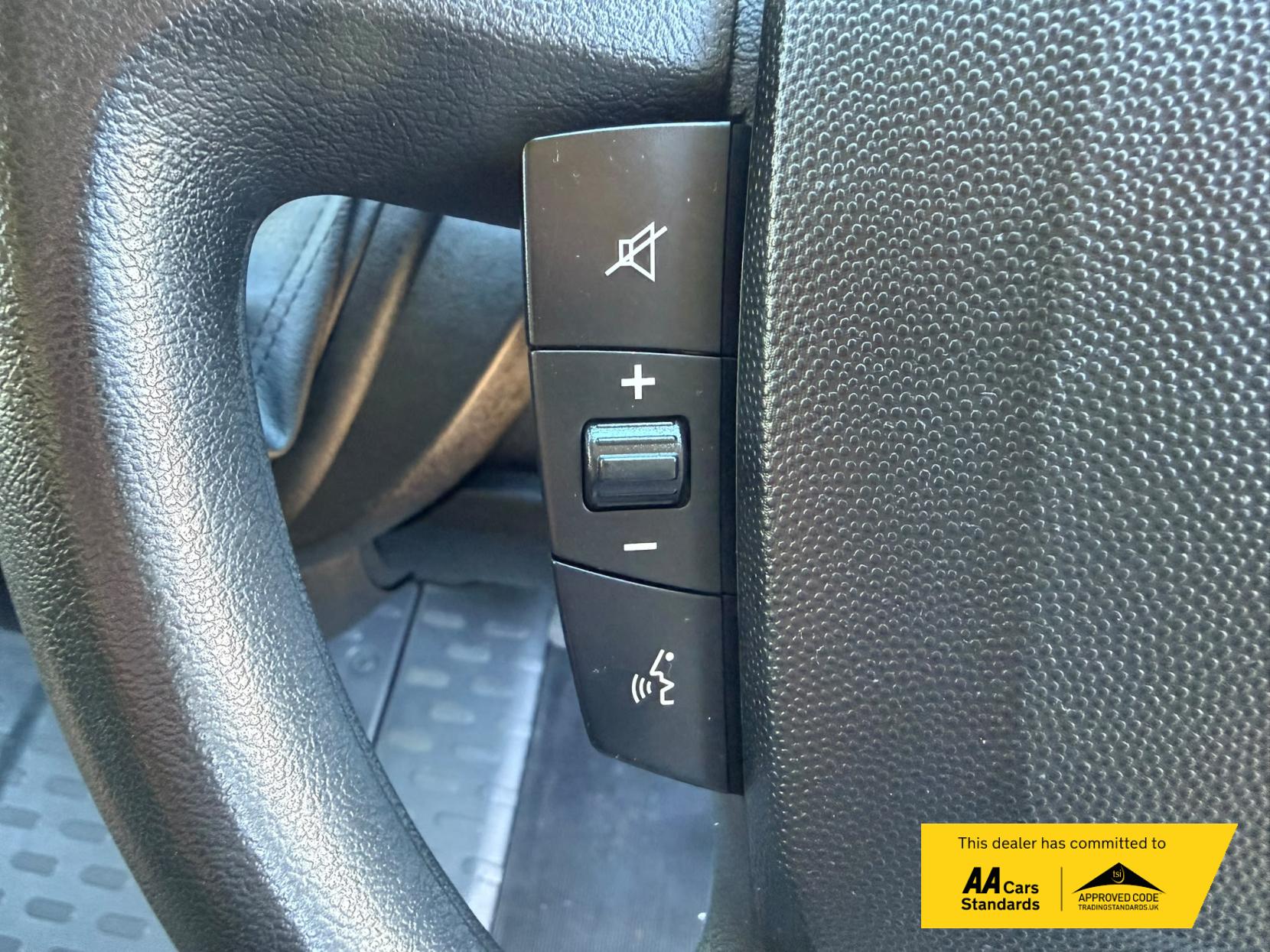 2019 Peugeot Boxer 2.0 BlueHDi 335 Built for Business Low Floor Luton 4dr Diesel Manual L3 Euro 6 (160 ps) - Thumbnail 78