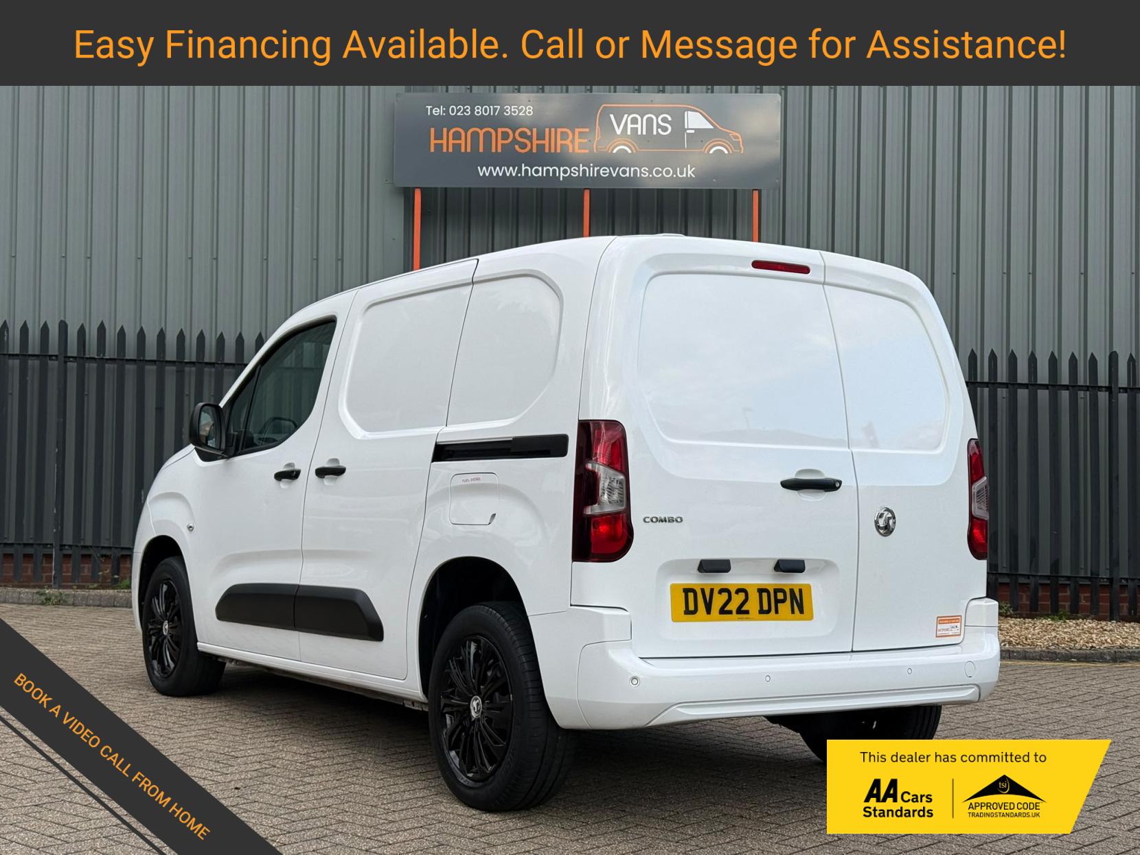 2022 Vauxhall Combo 1.5 Turbo D 2300 Sportive Panel Van 5dr Diesel Manual L1 H1 Euro 6 (100 ps) - Thumbnail 3