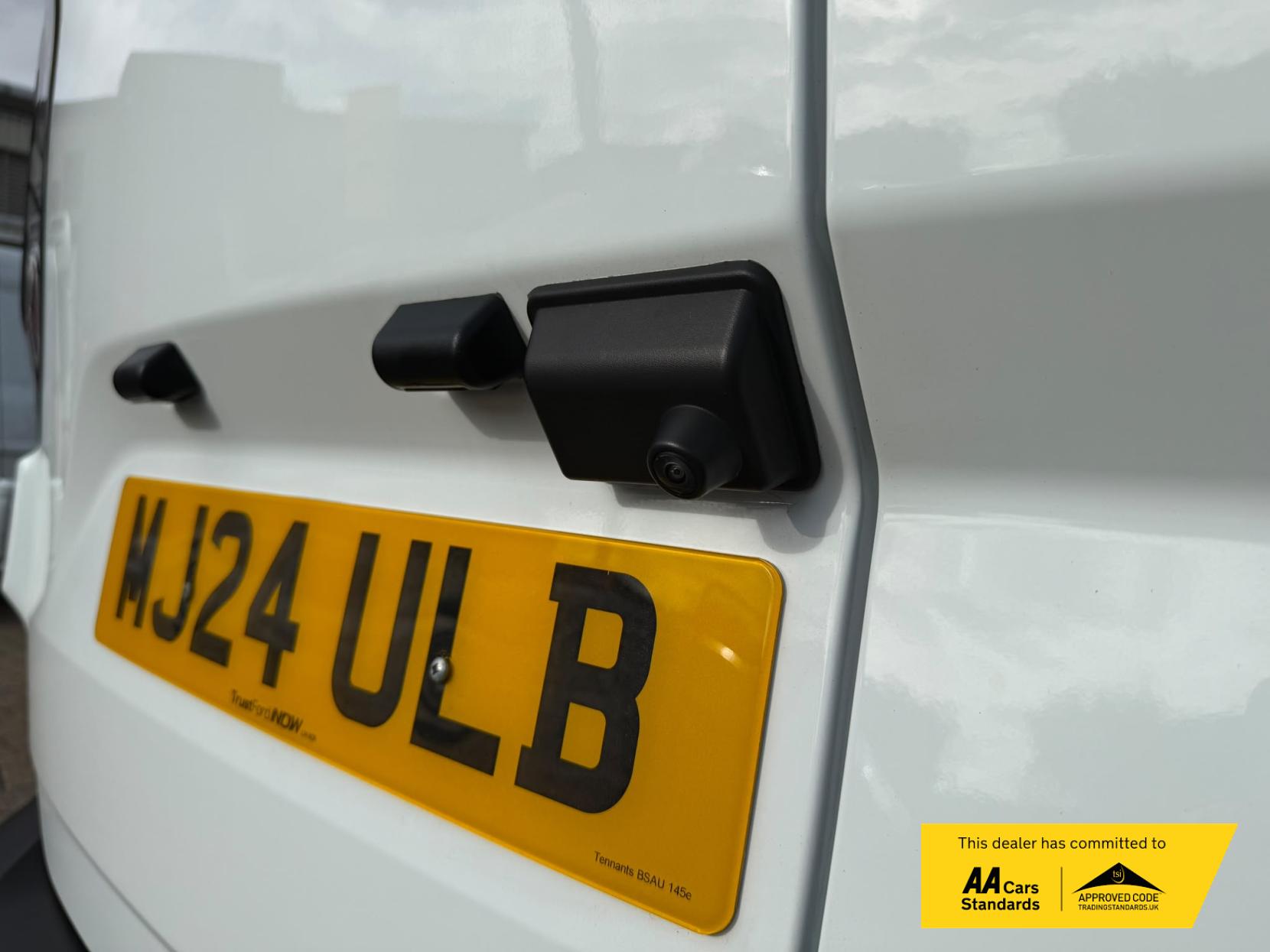 2024 Ford Transit Custom 2.0 300 EcoBlue Trend Panel Van 5dr Diesel Manual L2 H1 Euro 6 (s/s) (110 ps) - Thumbnail 51