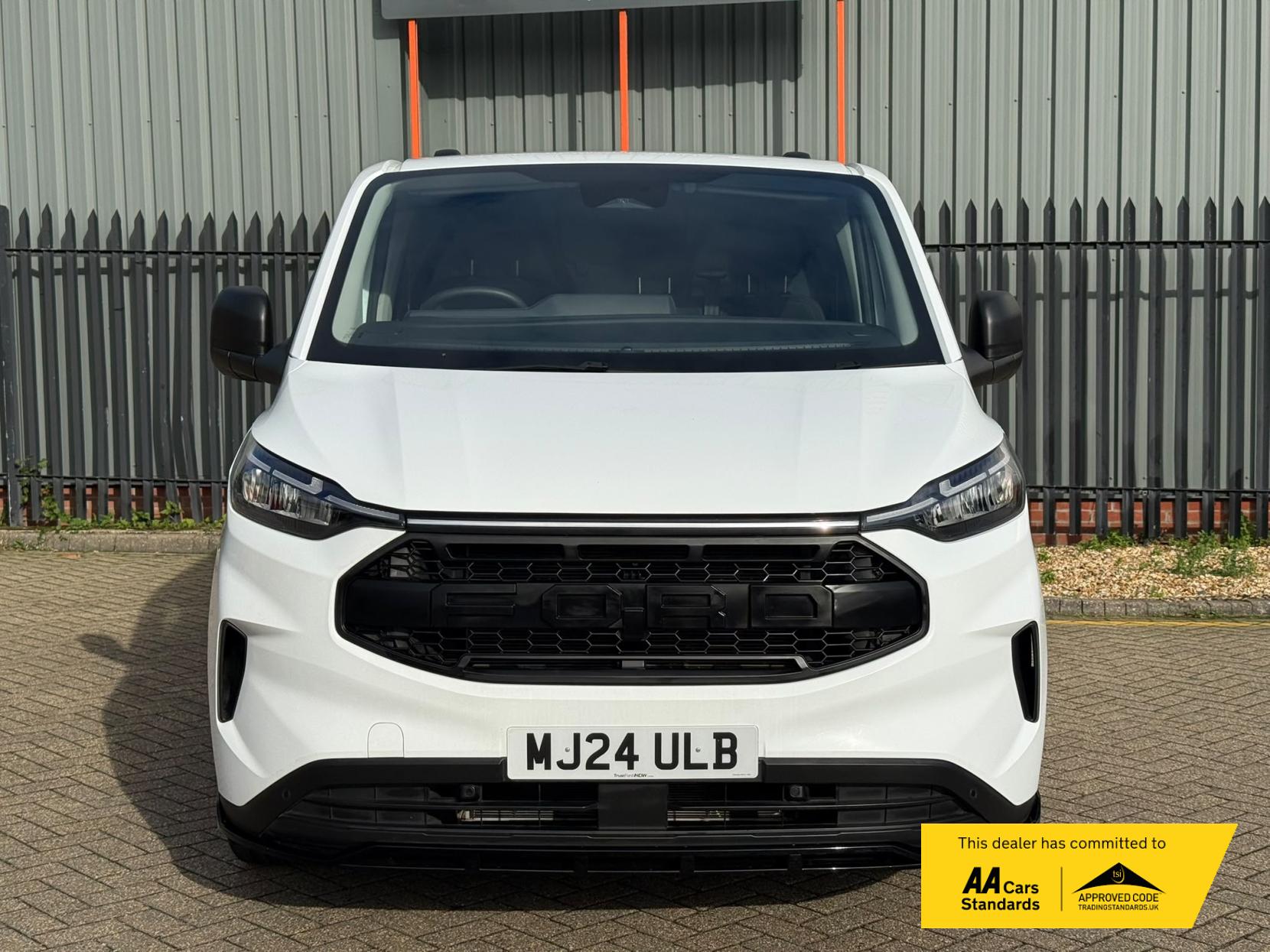 2024 Ford Transit Custom 2.0 300 EcoBlue Trend Panel Van 5dr Diesel Manual L2 H1 Euro 6 (s/s) (110 ps) - Thumbnail 7