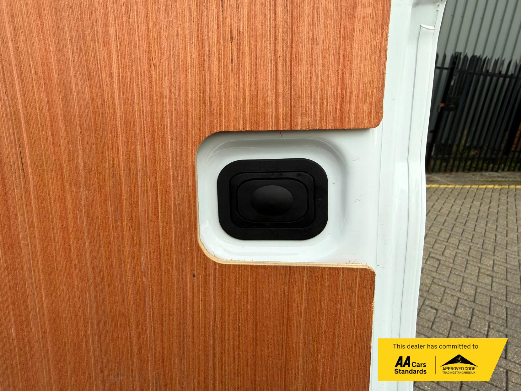 2024 Ford Transit Custom 2.0 300 EcoBlue Trend Panel Van 5dr Diesel Manual L2 H1 Euro 6 (s/s) (110 ps) - Thumbnail 44
