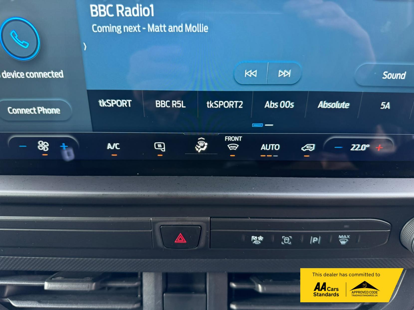 2024 Ford Transit Custom 2.0 300 EcoBlue Trend Panel Van 5dr Diesel Manual L2 H1 Euro 6 (s/s) (110 ps) - Thumbnail 21