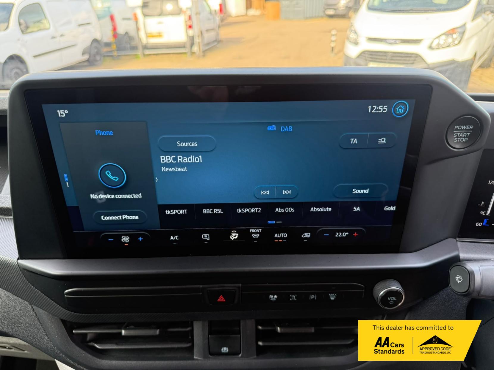 2024 Ford Transit Custom 2.0 300 EcoBlue Trend Panel Van 5dr Diesel Manual L2 H1 Euro 6 (s/s) (110 ps) - Thumbnail 13