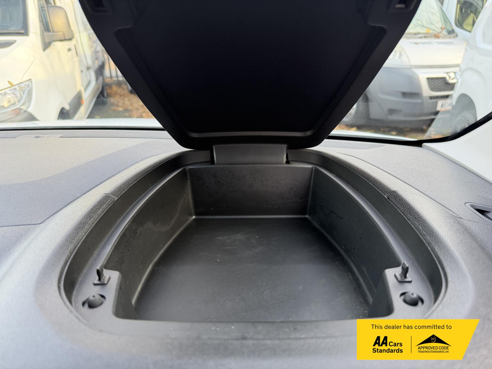 Vauxhall Combo 1.5 Turbo D 2300 Sportive Panel Van 4dr Diesel Manual L2 H1 Euro 6 (s/s) (100 ps)