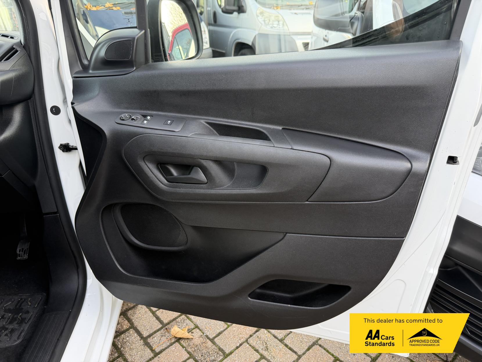 Vauxhall Combo 1.5 Turbo D 2300 Sportive Panel Van 4dr Diesel Manual L2 H1 Euro 6 (s/s) (100 ps)