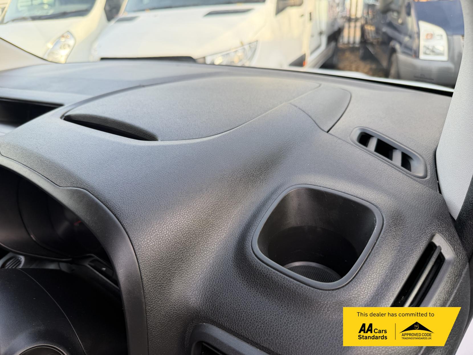 Vauxhall Combo 1.5 Turbo D 2300 Sportive Panel Van 4dr Diesel Manual L2 H1 Euro 6 (s/s) (100 ps)