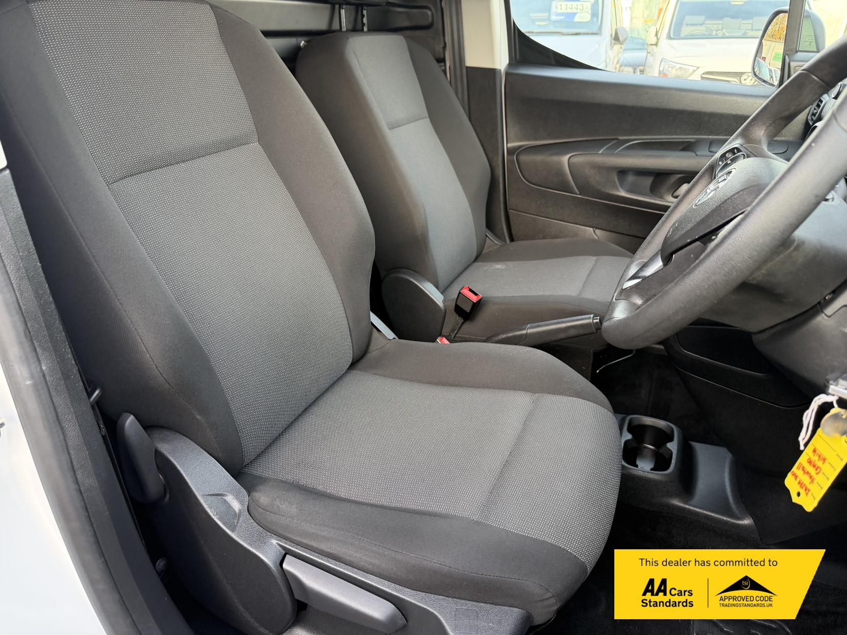 Vauxhall Combo 1.5 Turbo D 2300 Sportive Panel Van 4dr Diesel Manual L2 H1 Euro 6 (s/s) (100 ps)