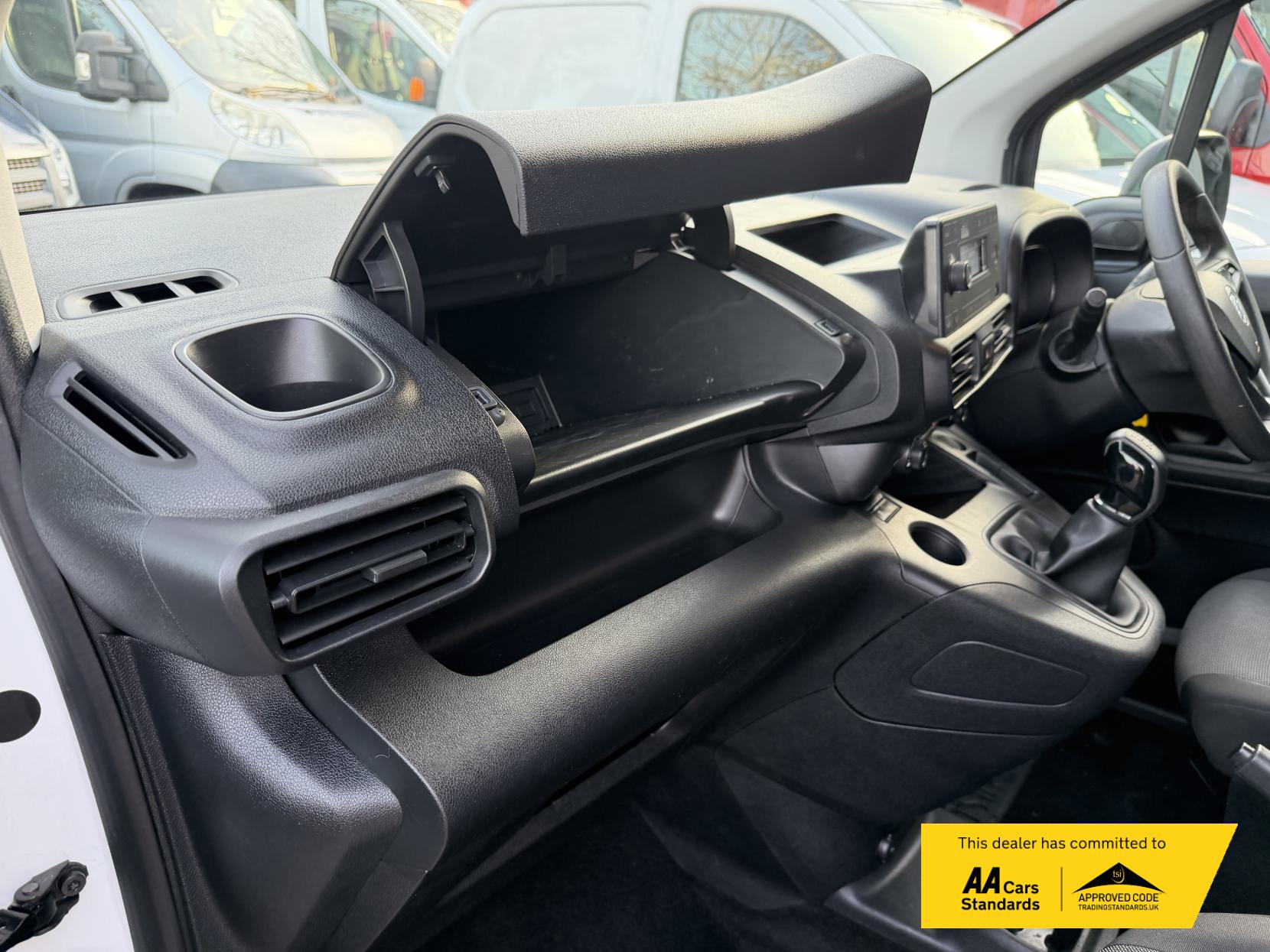 Vauxhall Combo 1.5 Turbo D 2300 Sportive Panel Van 4dr Diesel Manual L2 H1 Euro 6 (s/s) (100 ps)