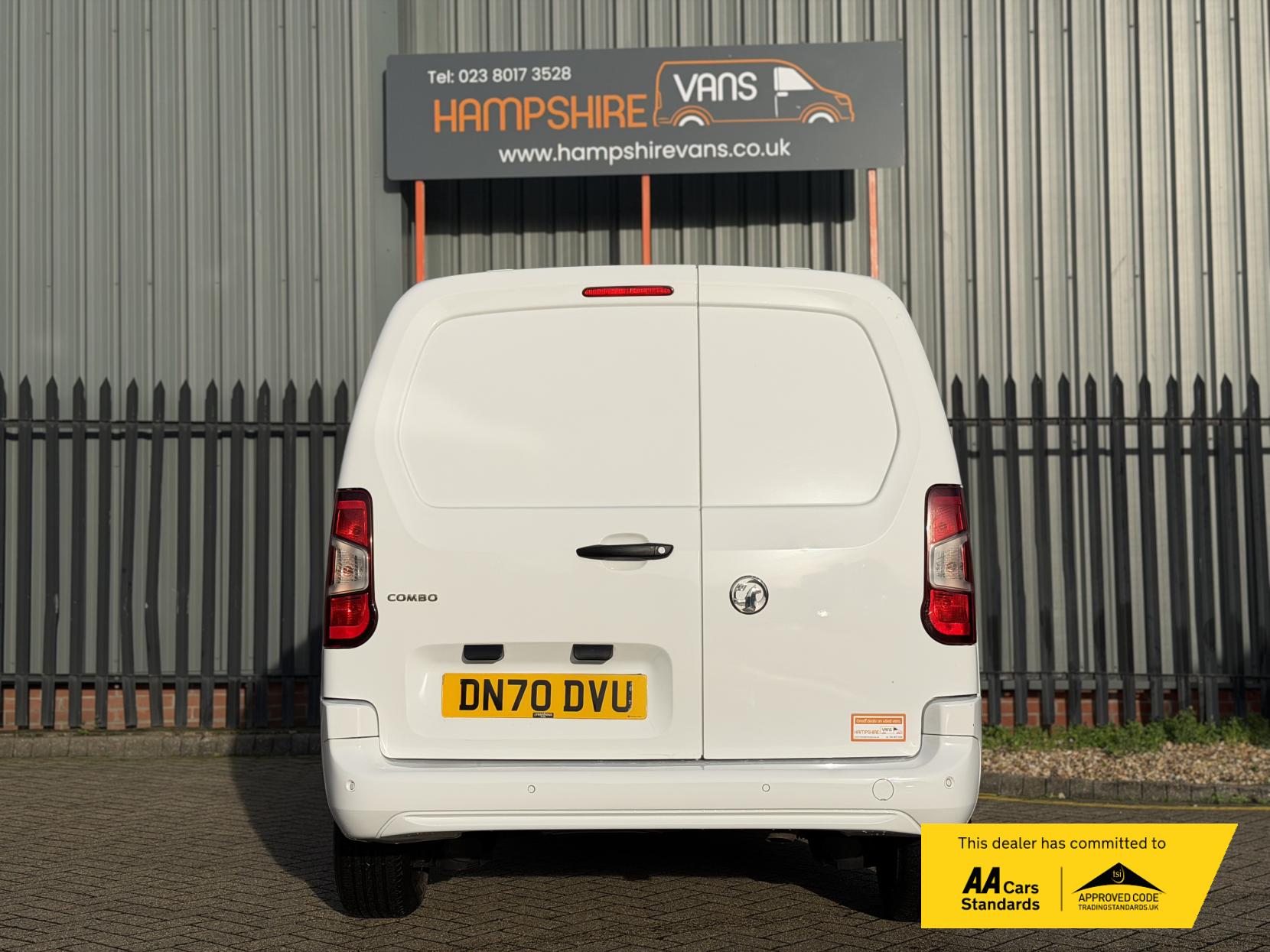 Vauxhall Combo 1.5 Turbo D 2300 Sportive Panel Van 4dr Diesel Manual L2 H1 Euro 6 (s/s) (100 ps)