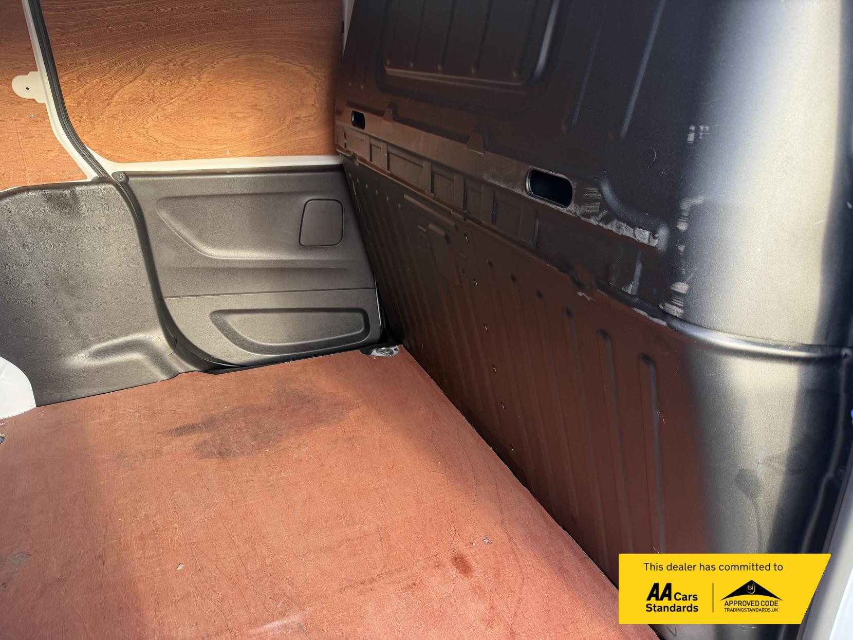 Vauxhall Combo 1.5 Turbo D 2300 Sportive Panel Van 4dr Diesel Manual L2 H1 Euro 6 (s/s) (100 ps)