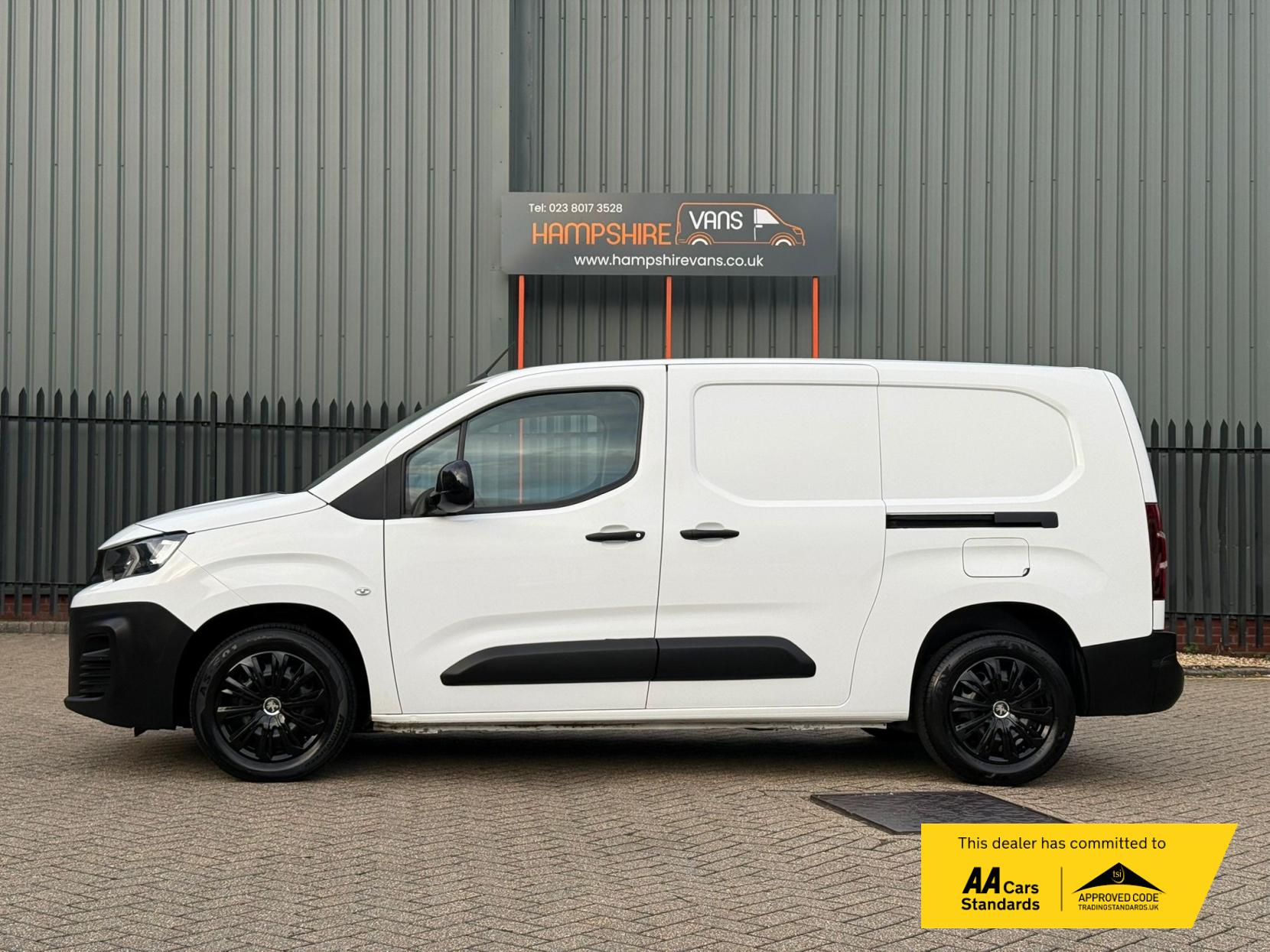 2022 Peugeot Partner 1.5 BlueHDi 850 Professional Long Crew Van Double Cab 6dr Diesel Manual LWB Euro 6 (100 bhp) - Thumbnail 6