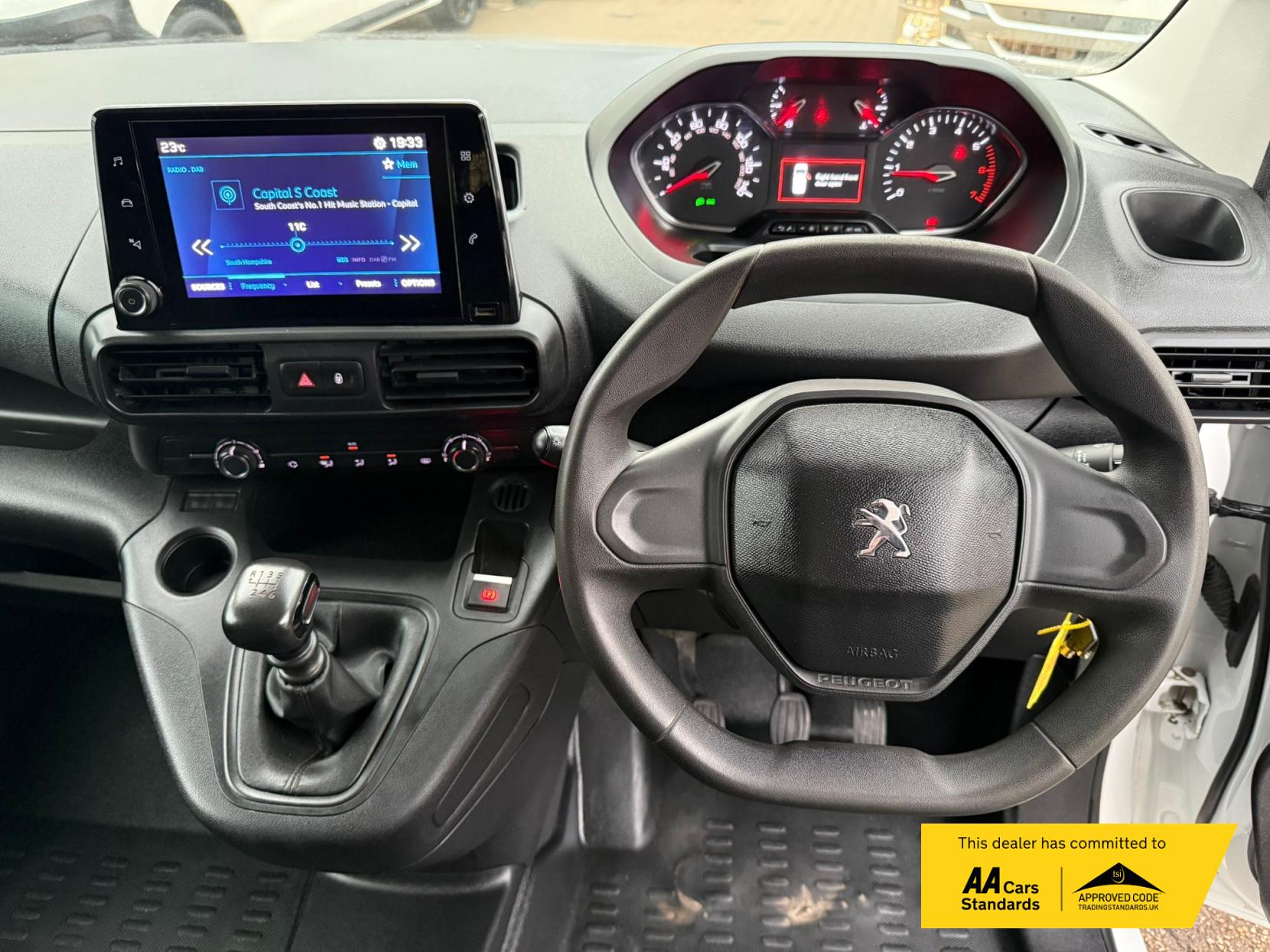 2022 Peugeot Partner 1.5 BlueHDi 850 Professional Long Crew Van Double Cab 6dr Diesel Manual LWB Euro 6 (100 bhp) - Thumbnail 27