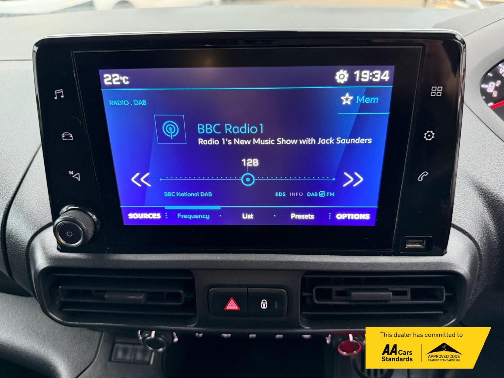 2022 Peugeot Partner 1.5 BlueHDi 850 Professional Long Crew Van Double Cab 6dr Diesel Manual LWB Euro 6 (100 bhp) - Thumbnail 35